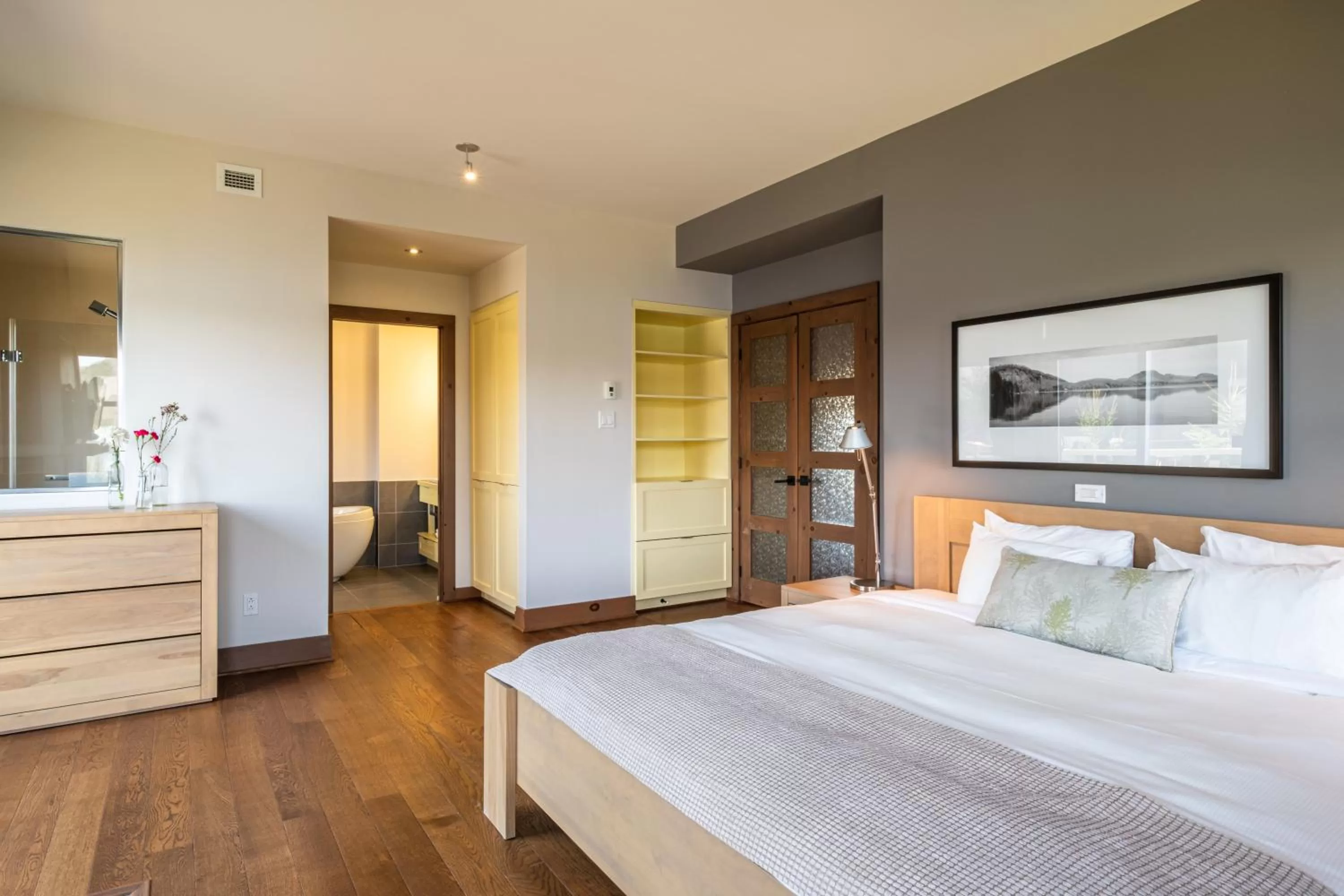 Bed in Suites-sur-Lac