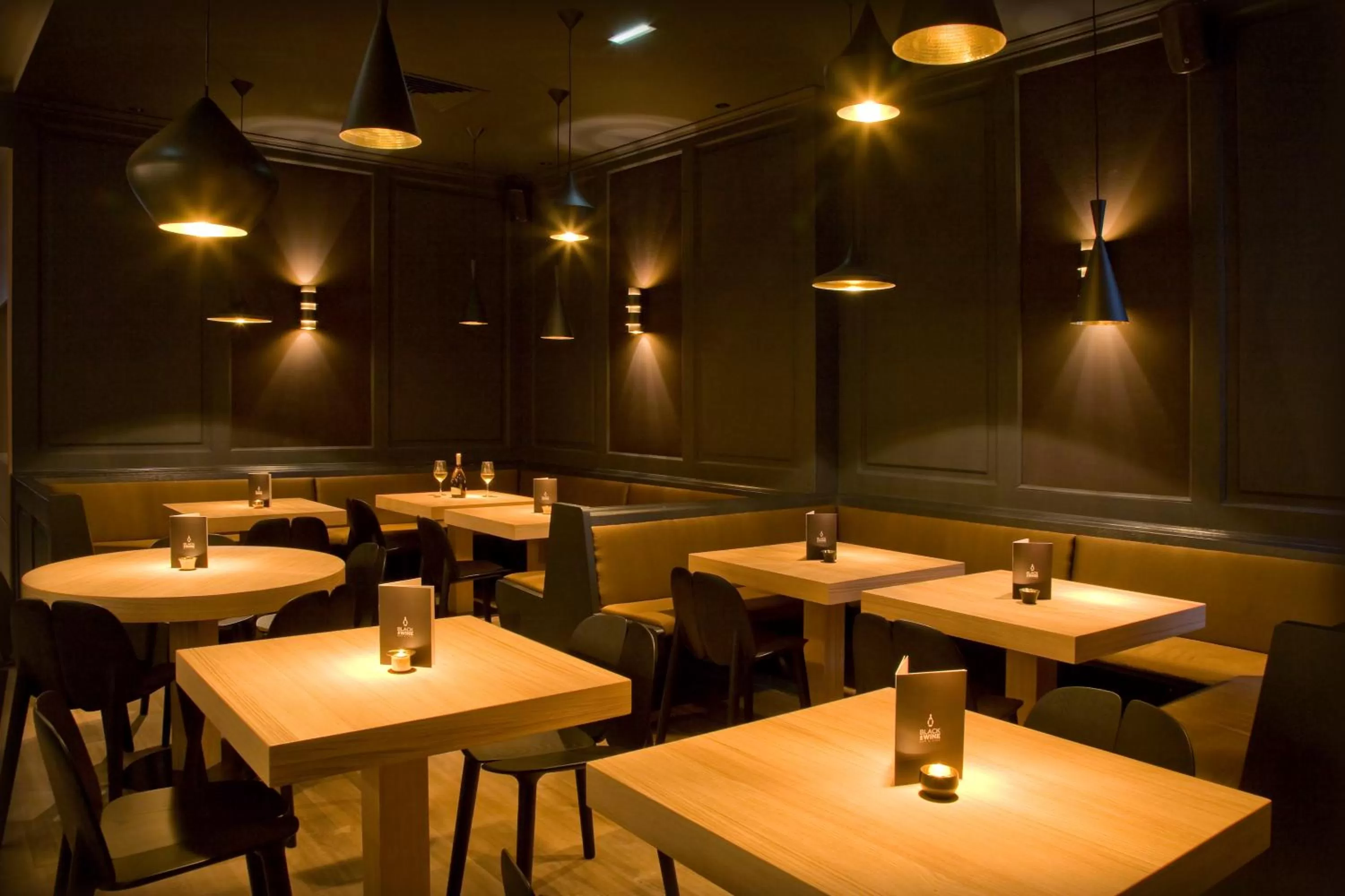 Restaurant/places to eat in HANNONG Hotel & Wine Bar