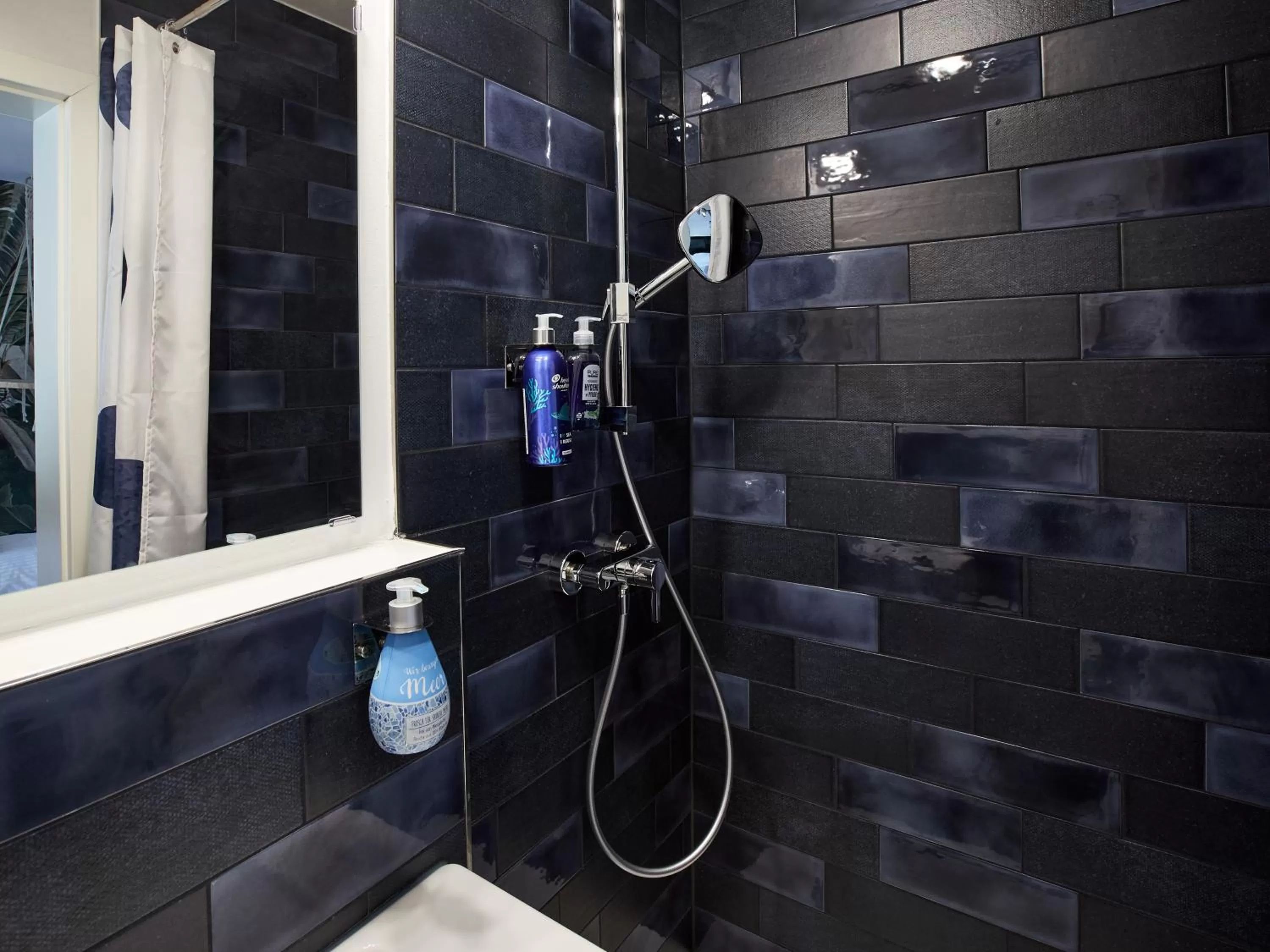 Shower in Humboldt41