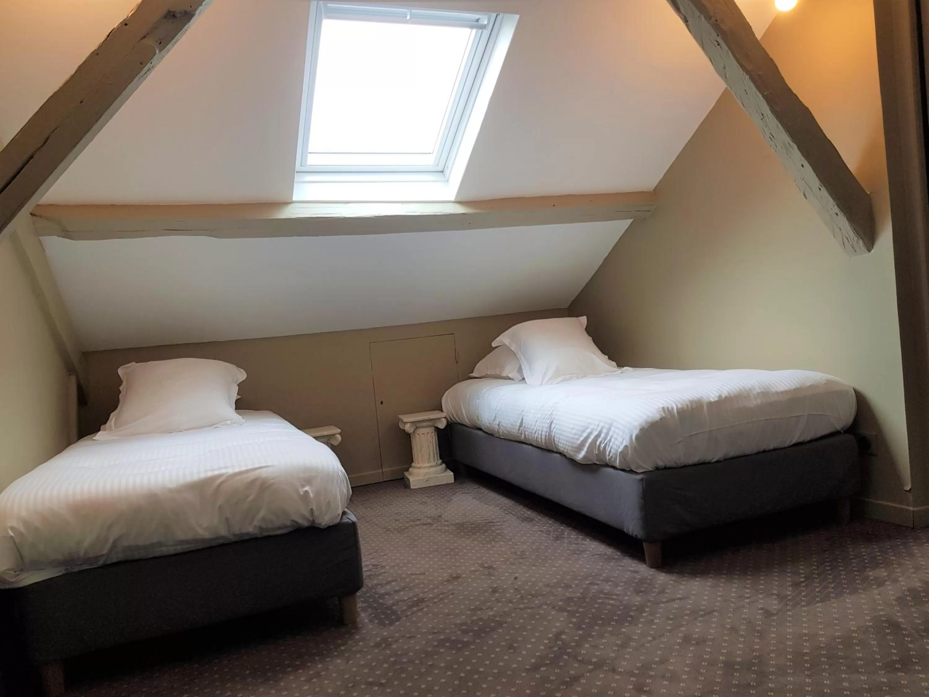 Bedroom, Bed in Les Cabines