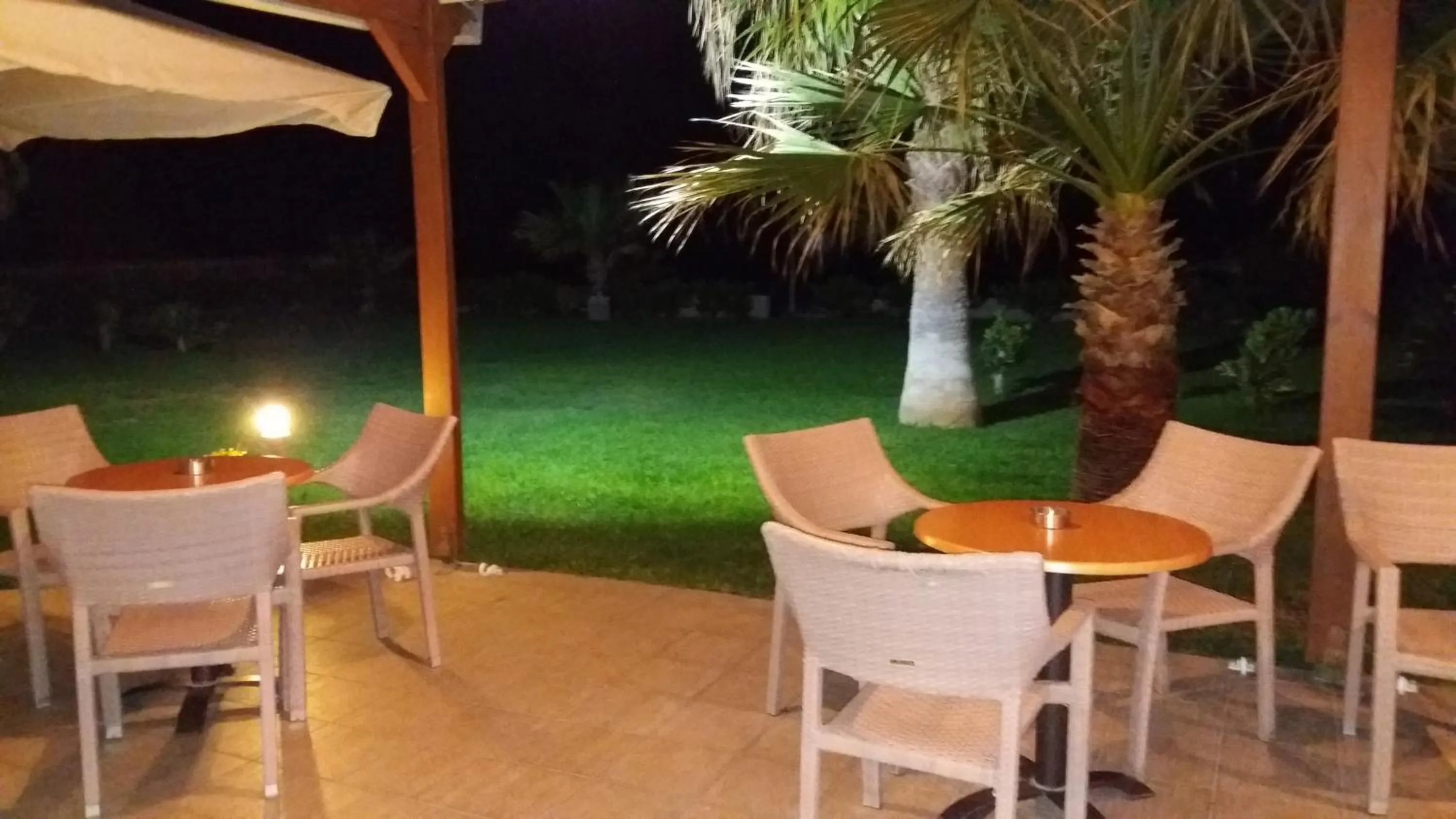 Lounge or bar in Ilian Beach & Apartments