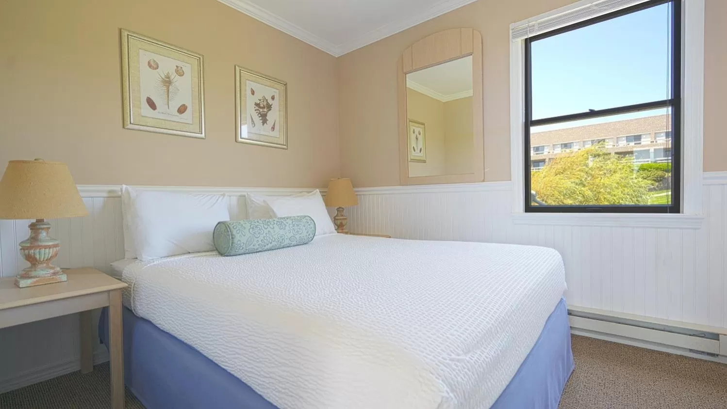 Bed in Beachcomber Resort at Montauk