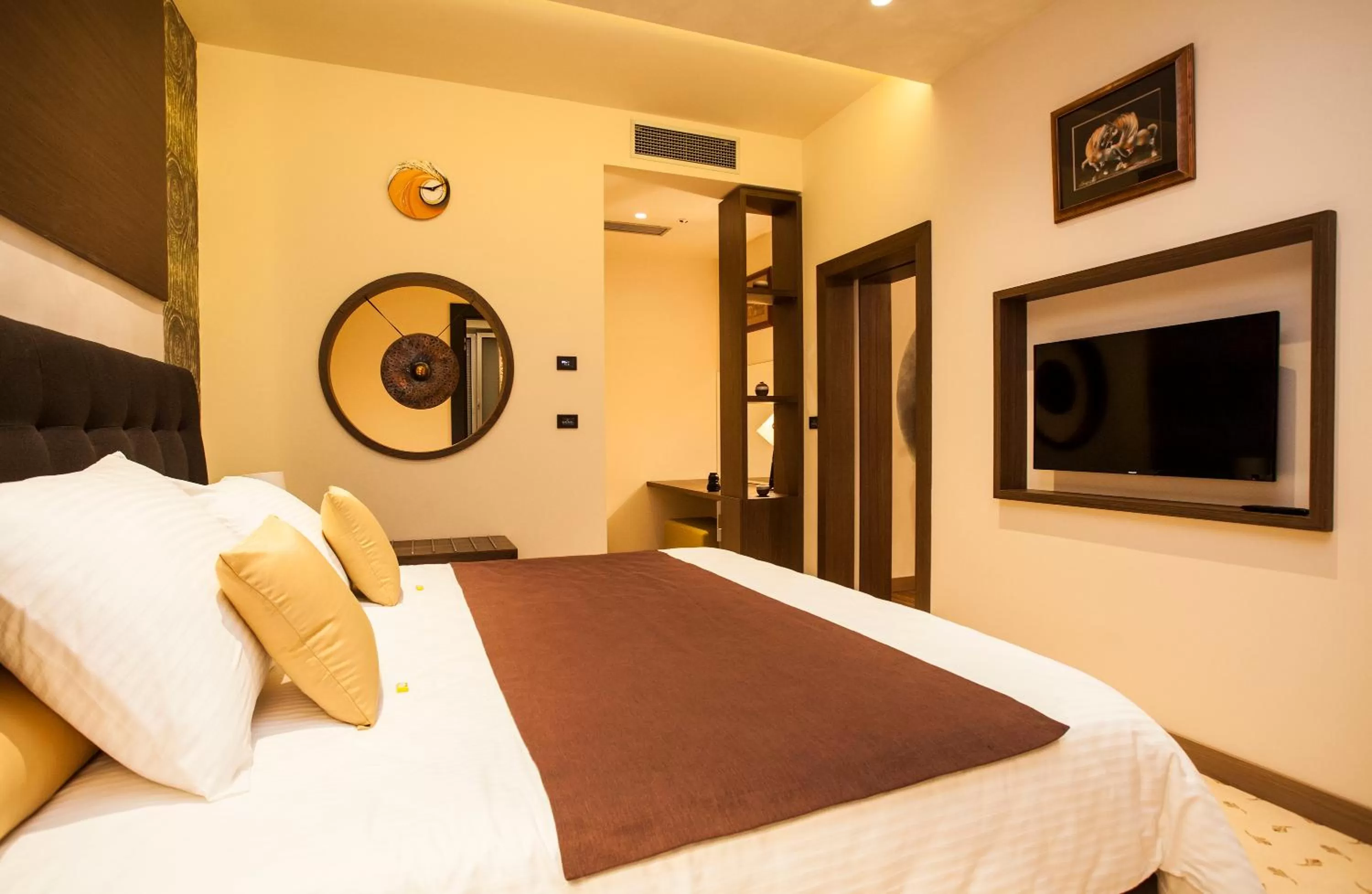 Bed in Atera Business Suites