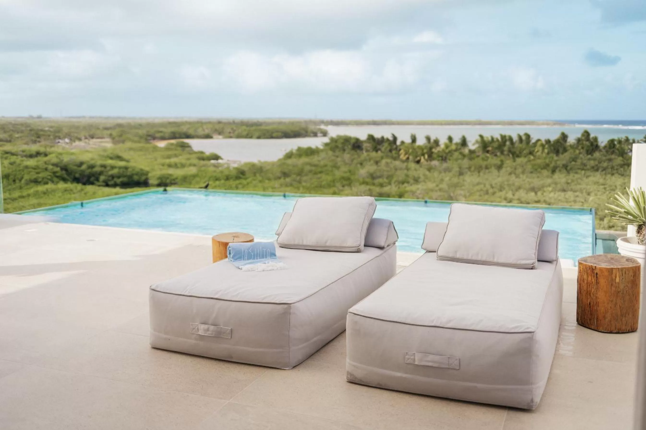 Day in Jashita Hotel