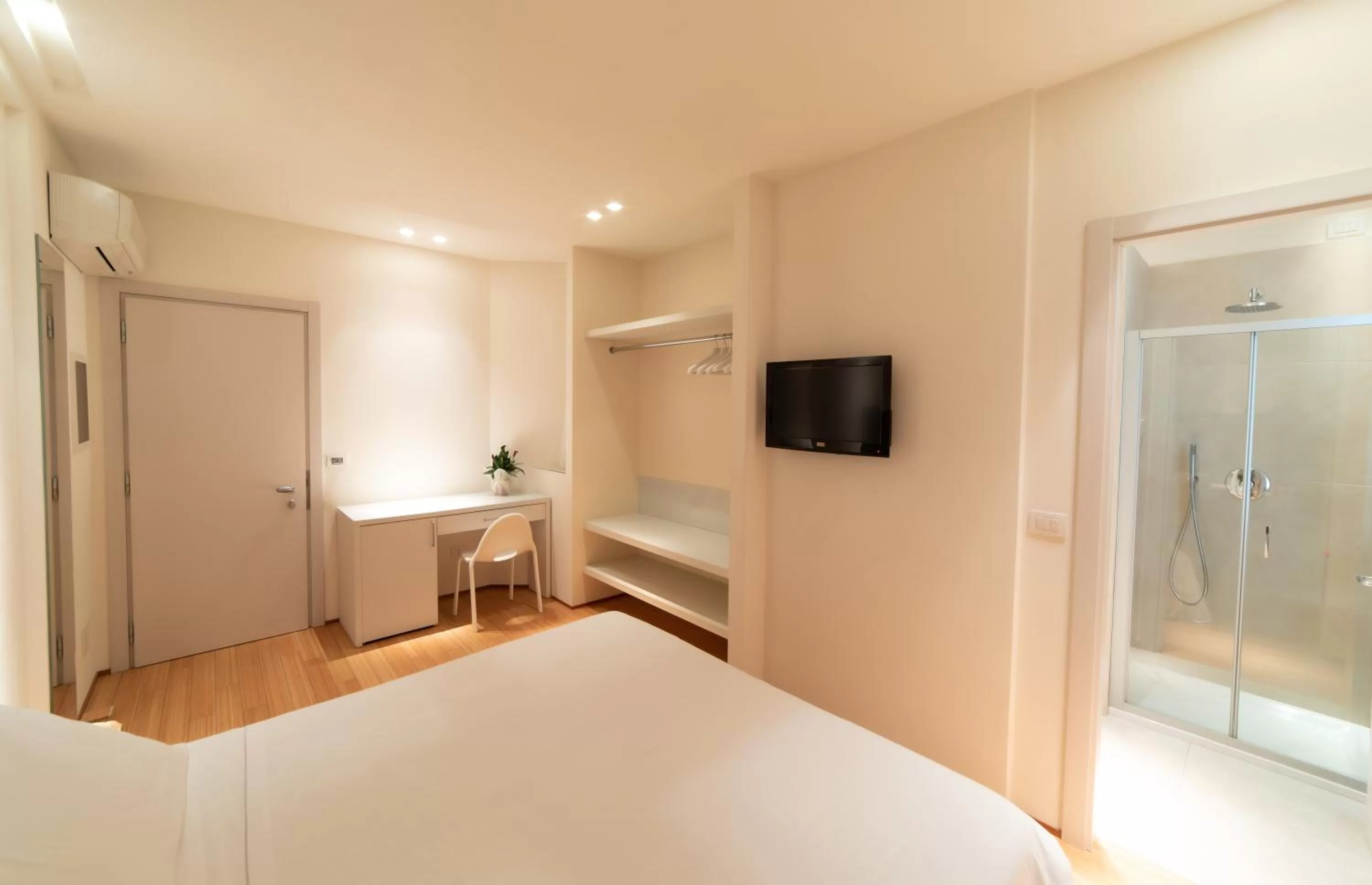 Photo of the whole room, Bed in Hotel Country House La Radice