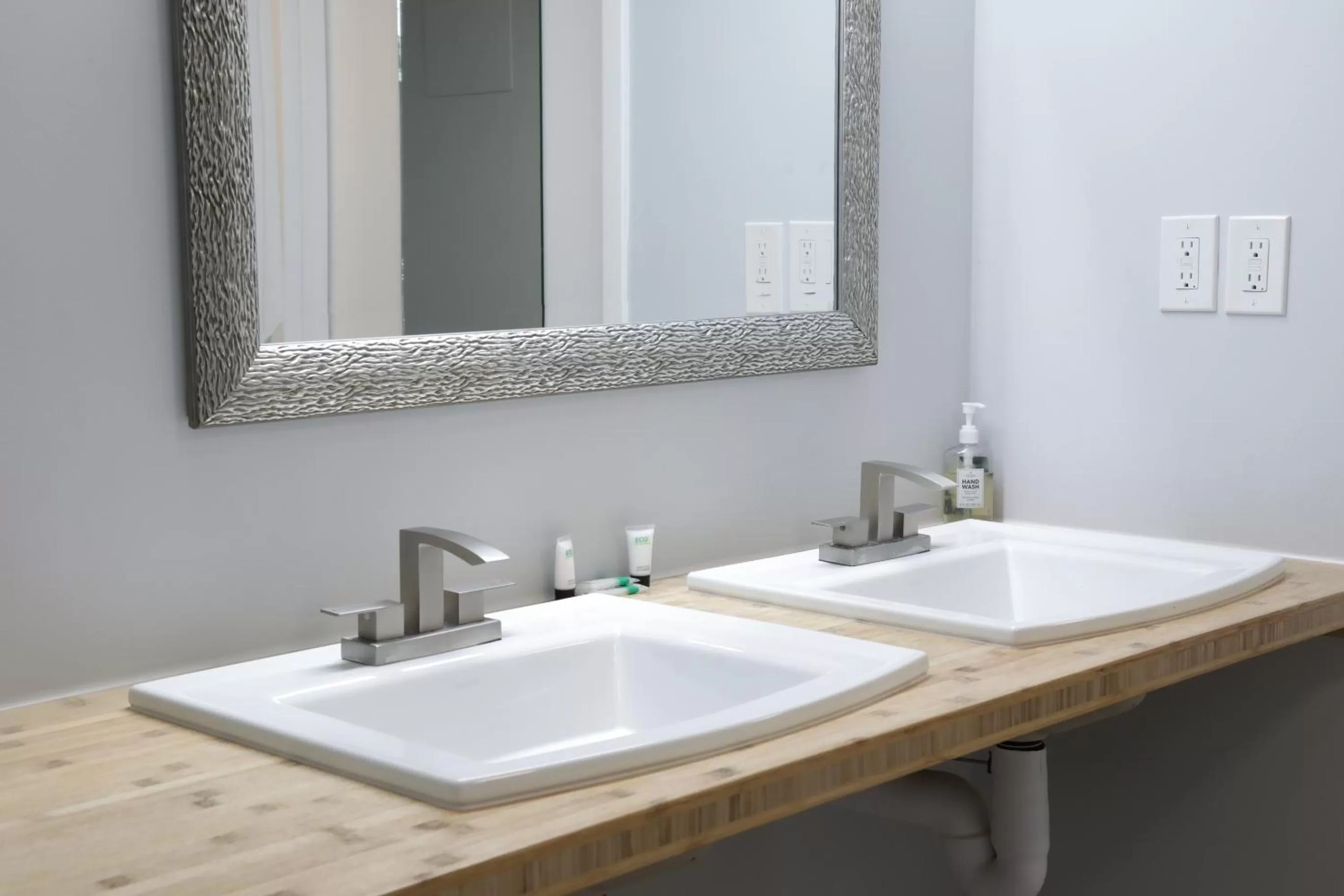 SKYLARANNA Resort & SPA