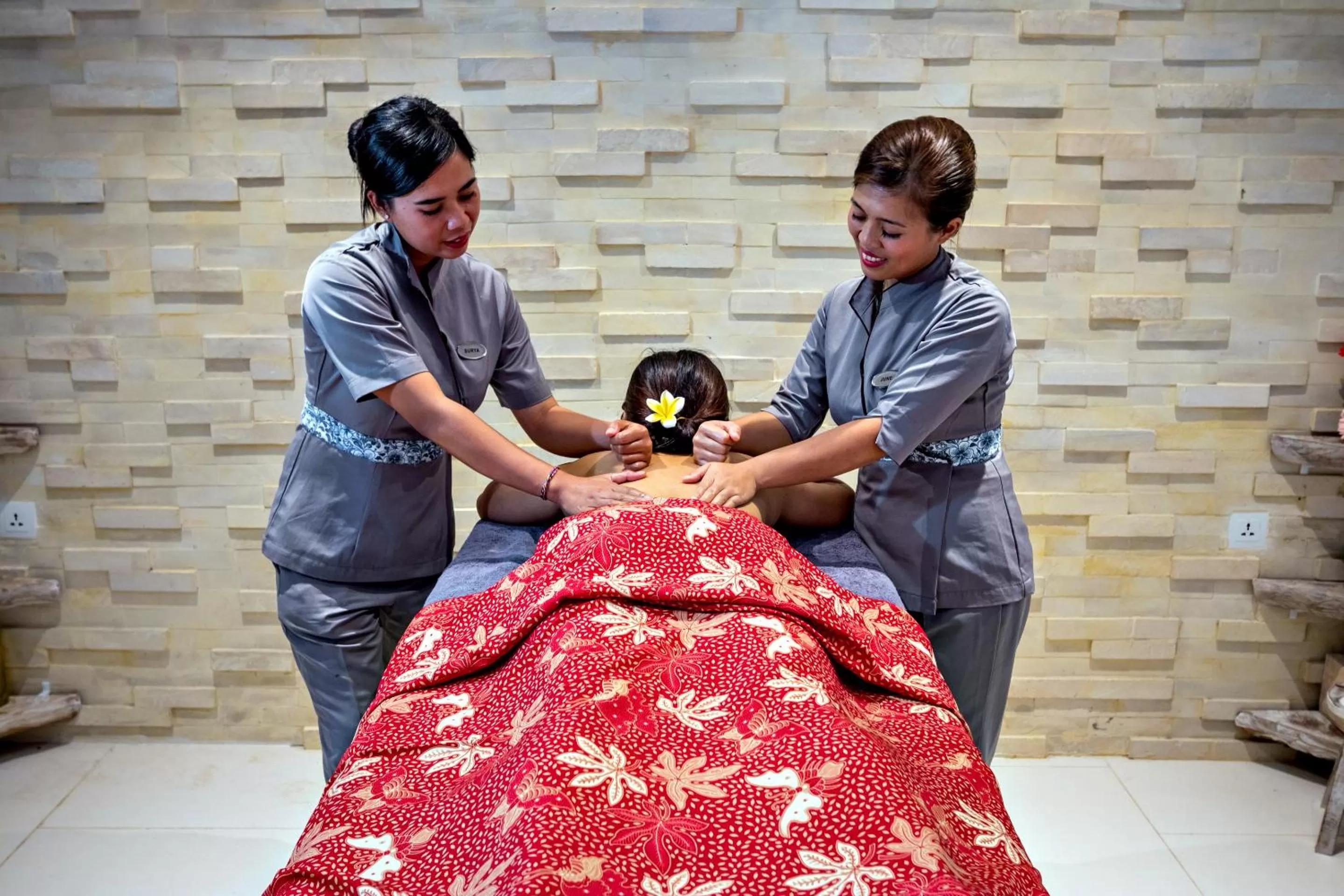 Massage in Canvas Escape Resort