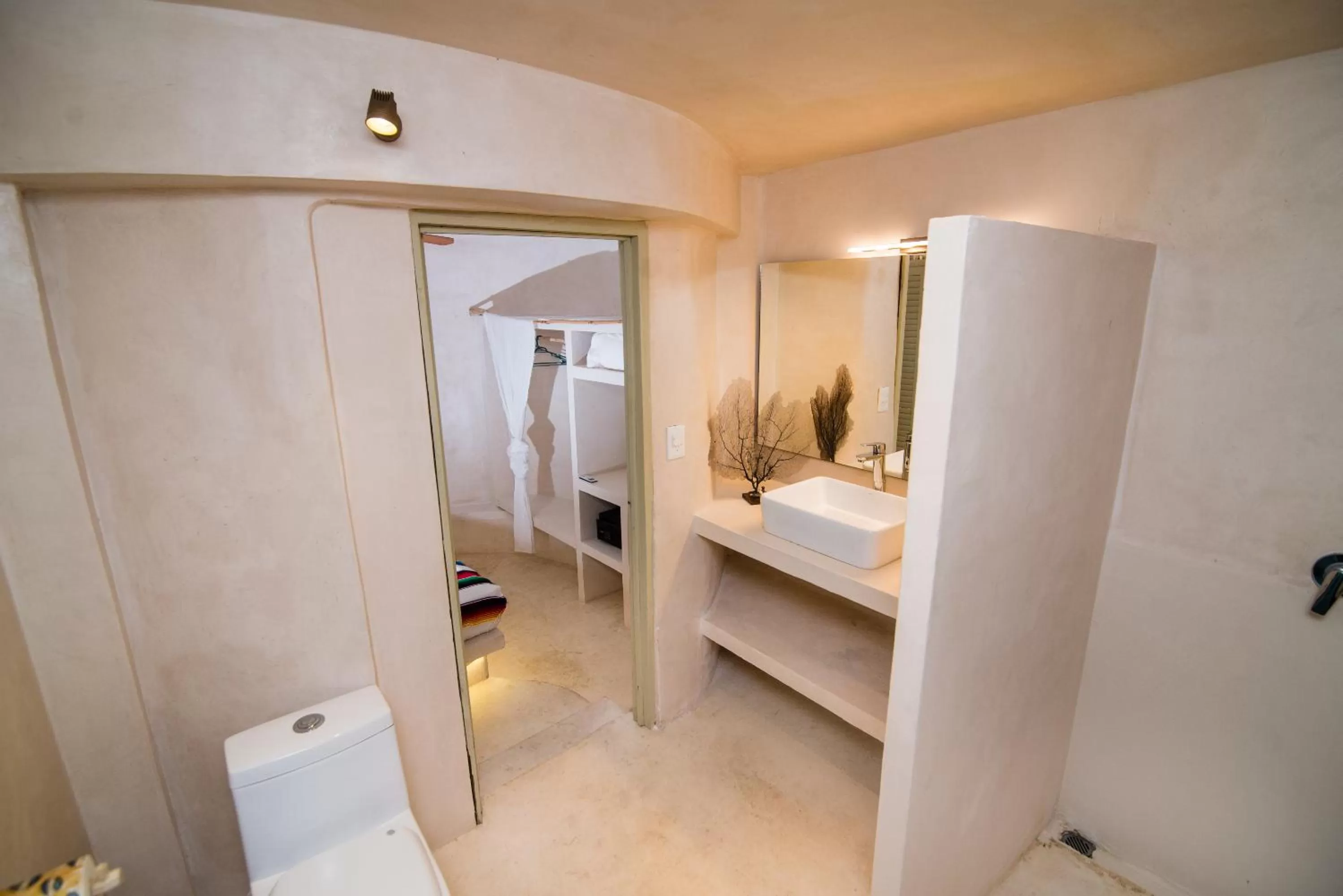 Shower, Bathroom in Isabella Boutique Hotel