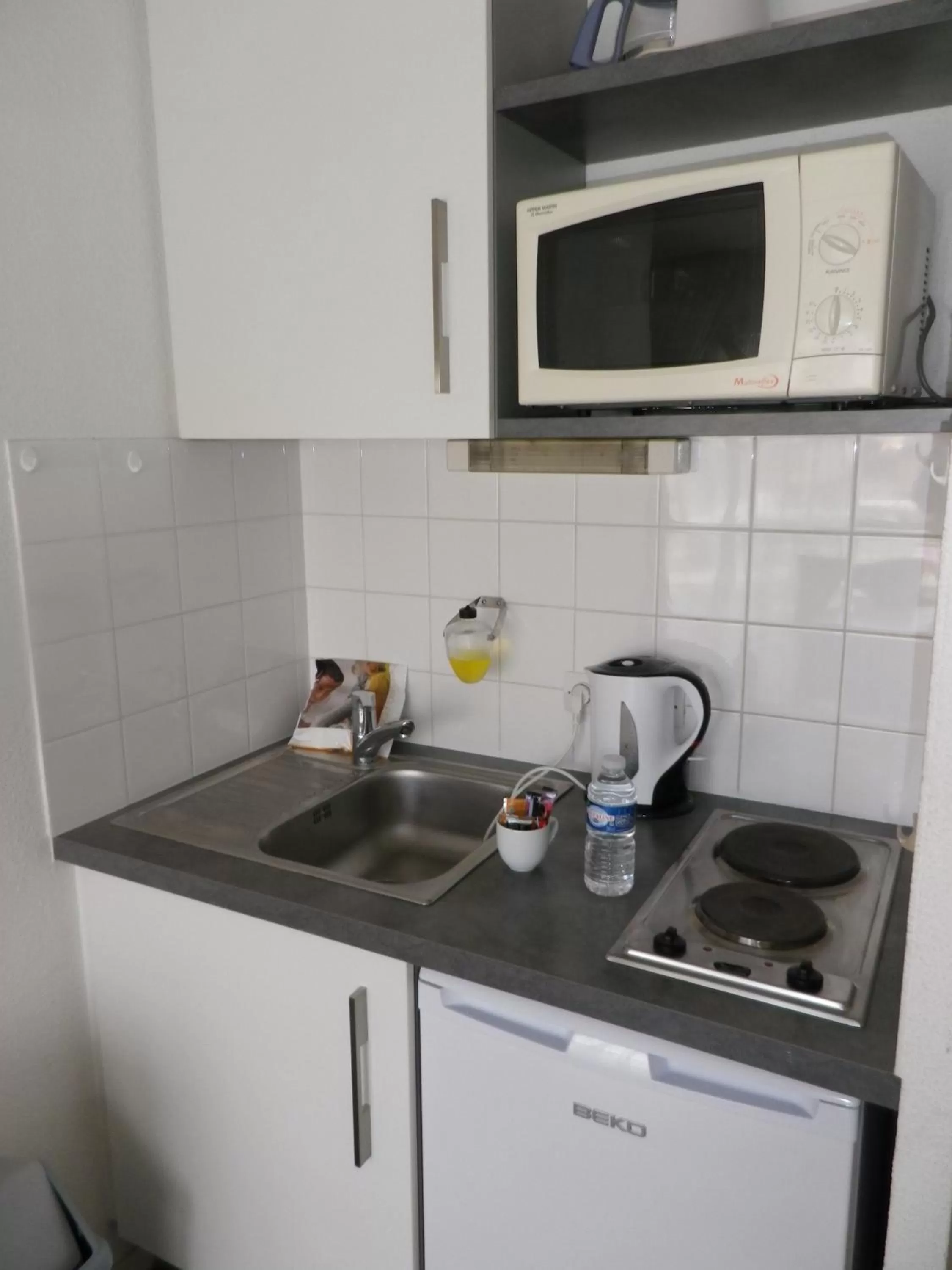 Coffee/tea facilities in Séjours & Affaires Tours Léonard De Vinci