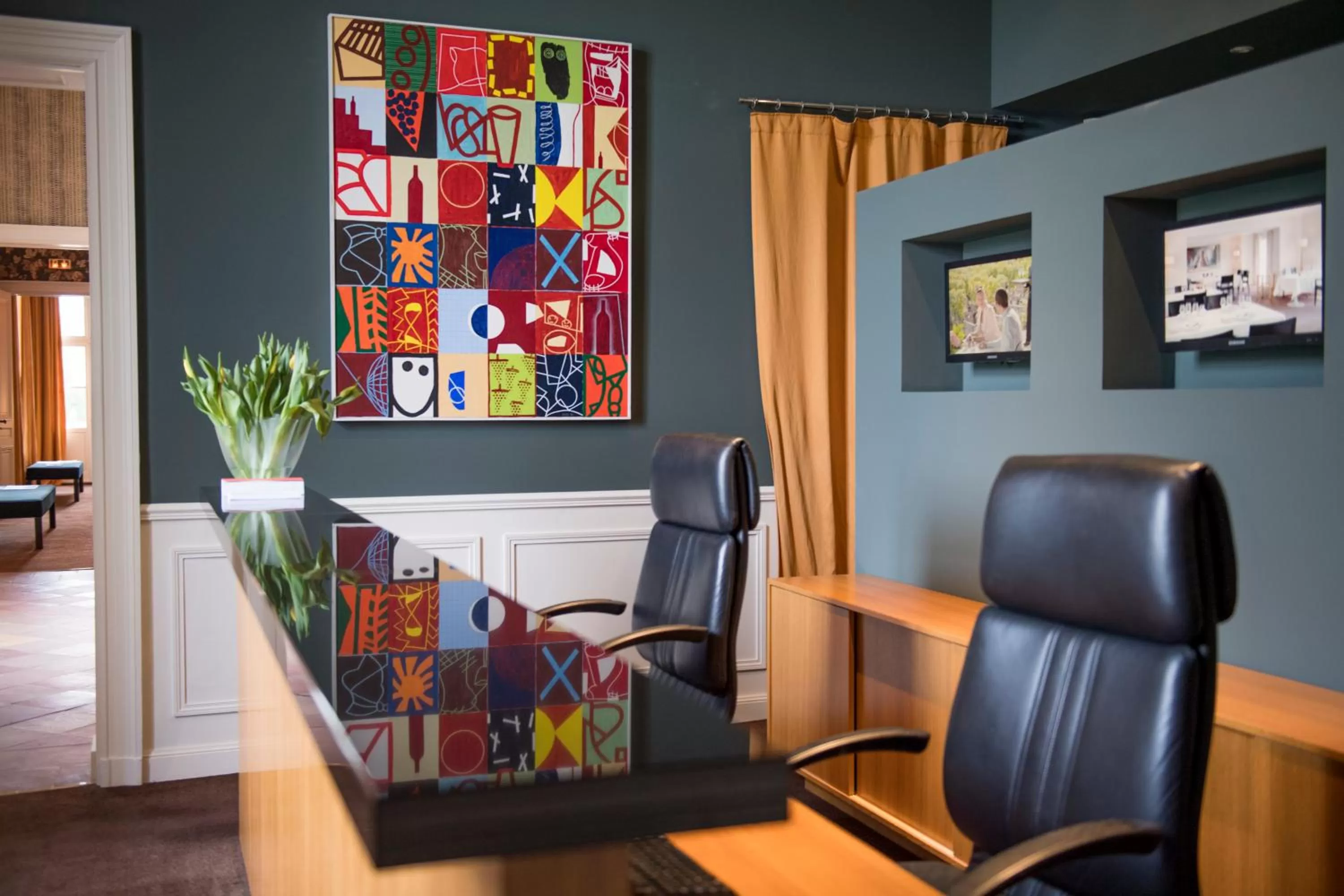 Lobby or reception in Château Cordeillan-Bages