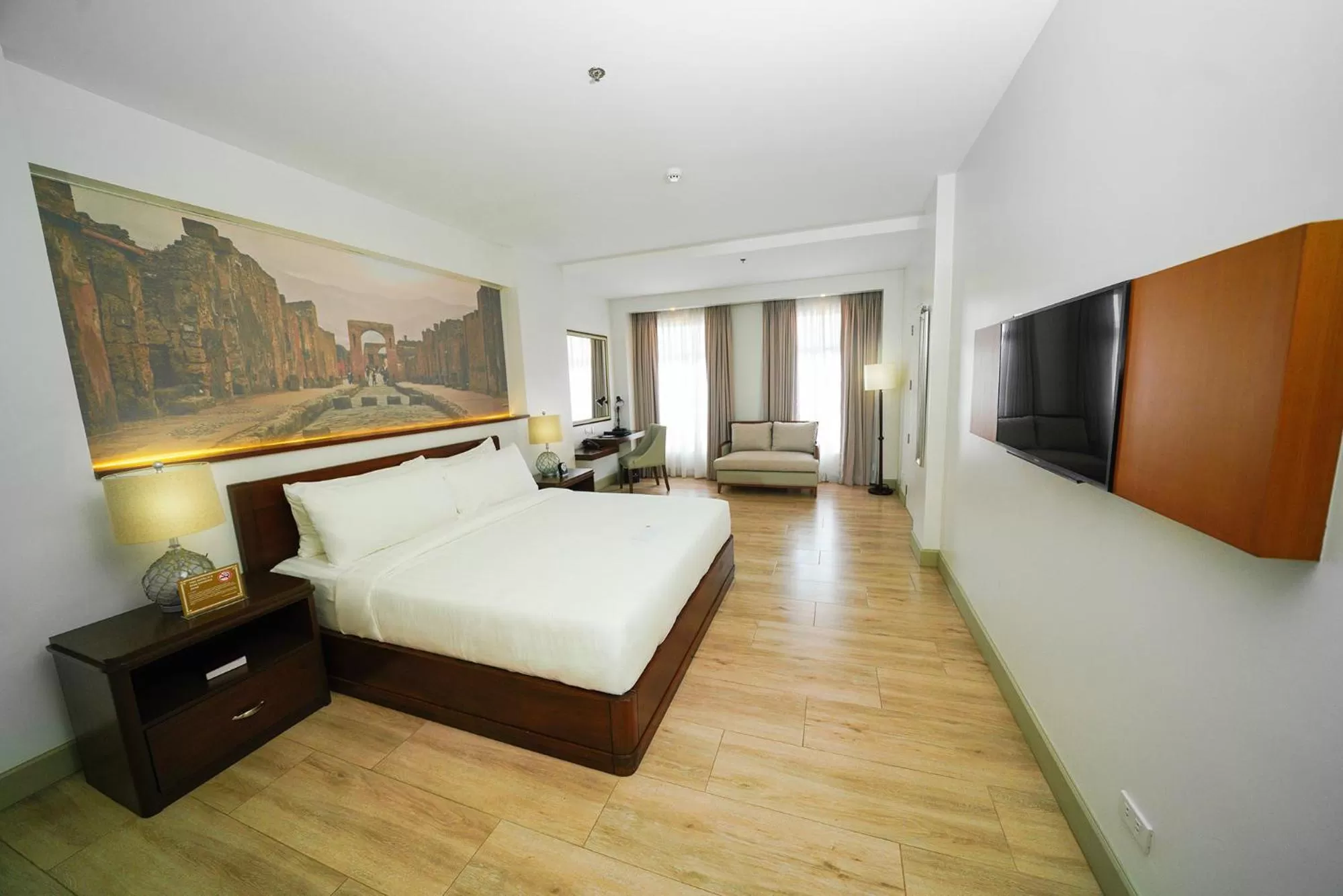 Bed in Hotel Carlito Tagaytay