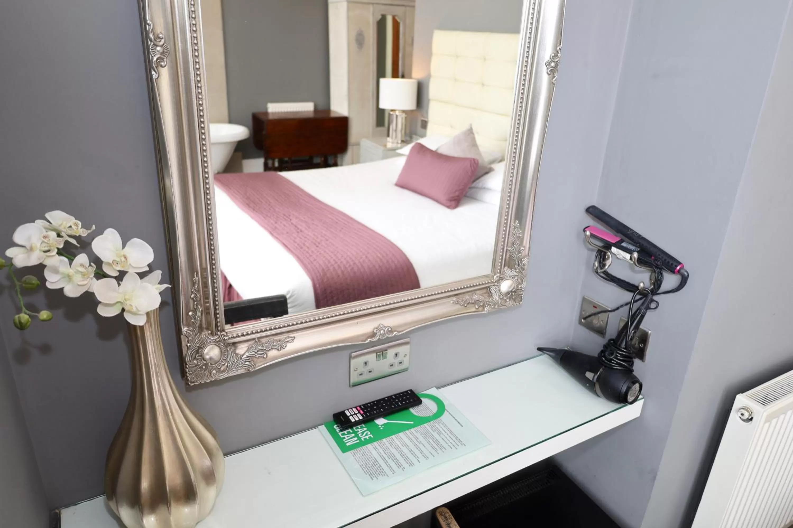 Decorative detail, Bed in Brighton Inn Boutique Guest Accommodation