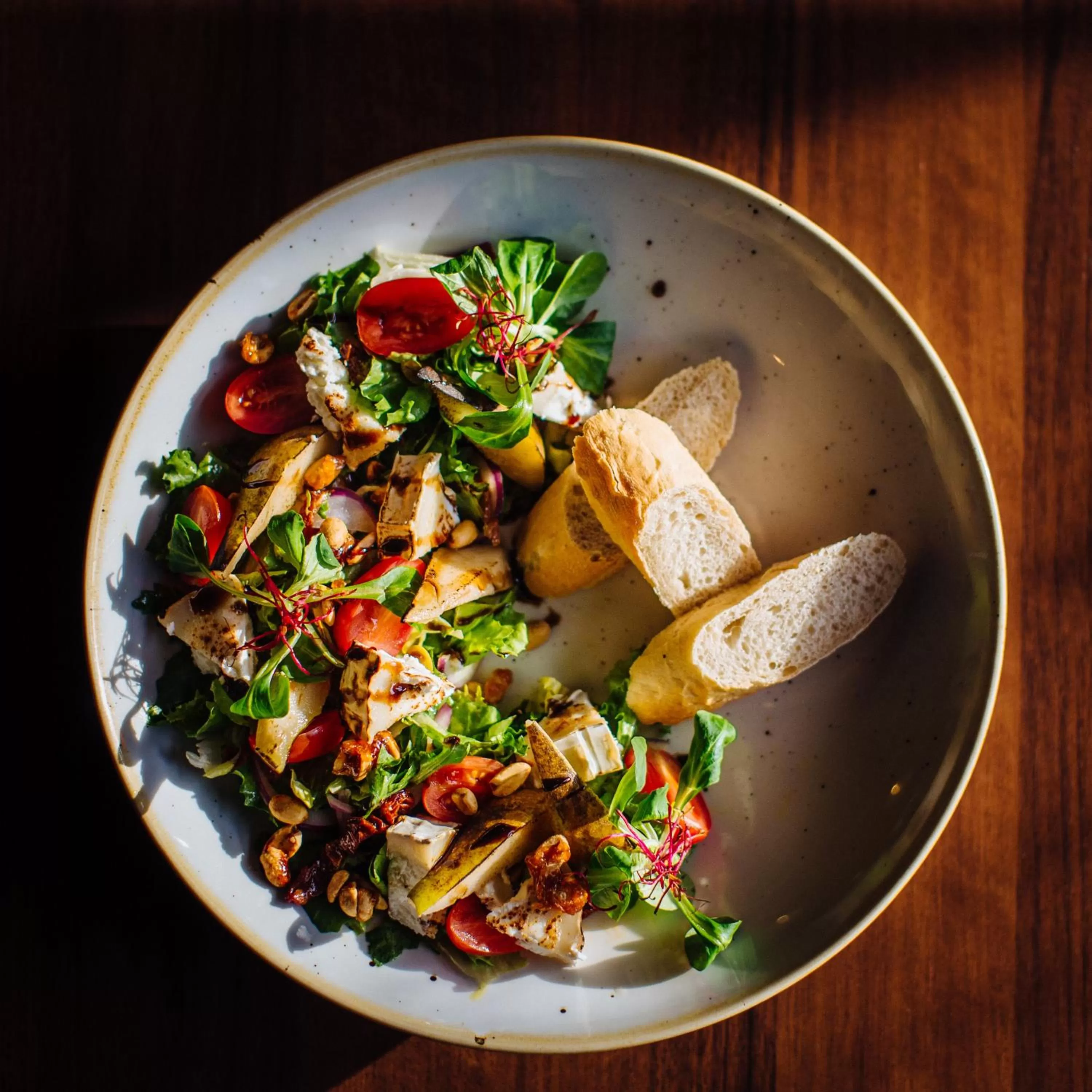 Food and drinks in Hotel Esperanto