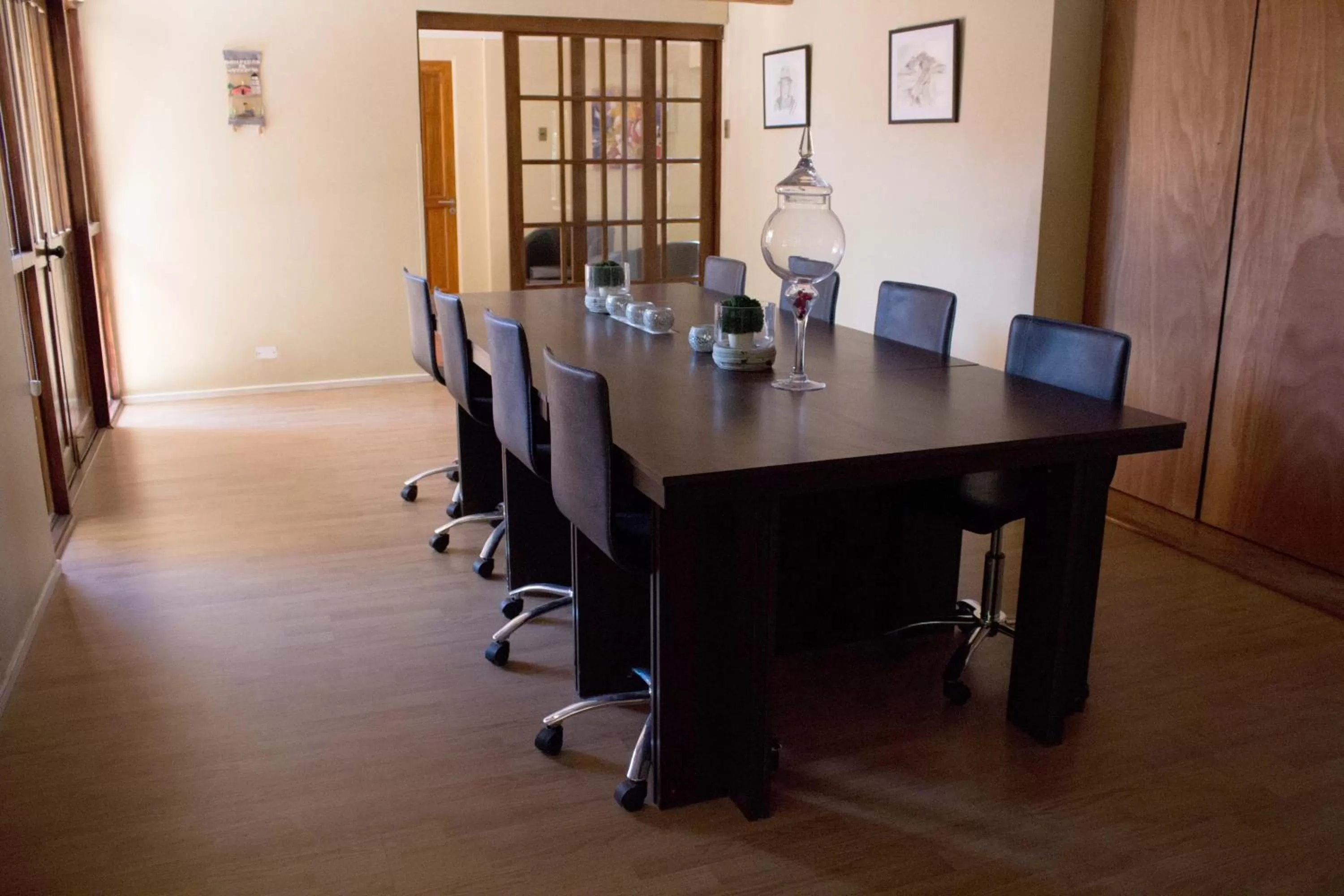 Meeting/conference room, Dining Area in Atankalama