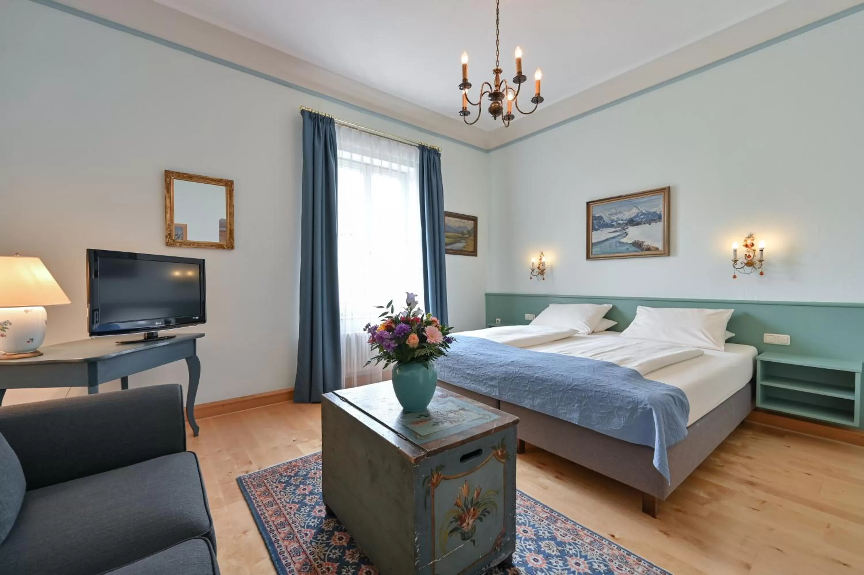 Photo of the whole room, Bed in Hotel Hirsch