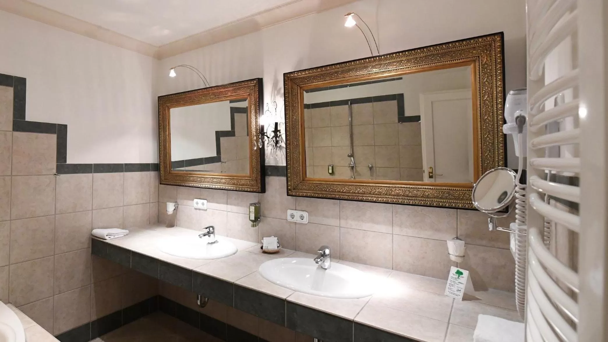 Bathroom in Hotel Bischofshof am Dom