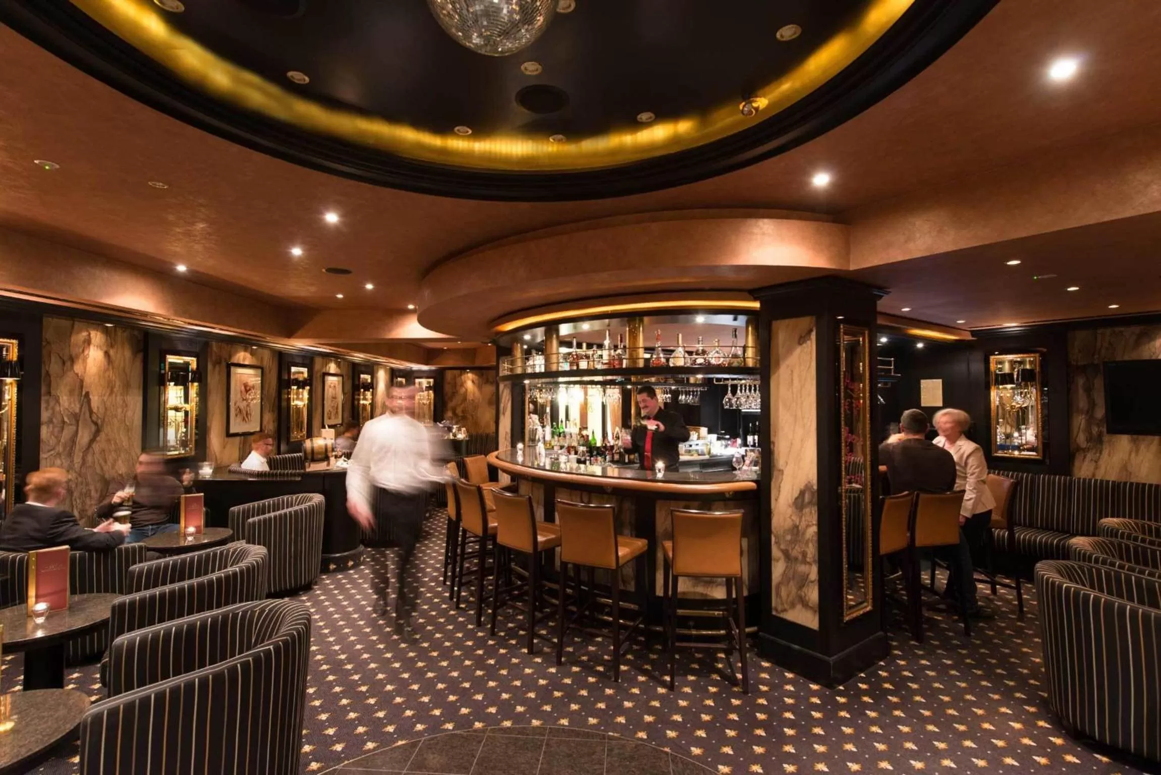 Lounge or bar in Maritim Hotel Am Schlossgarten