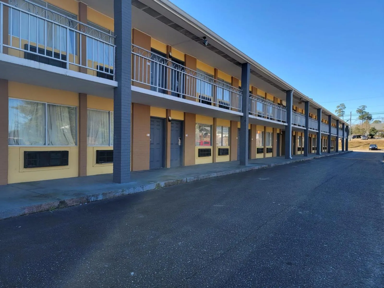 Property building in Days Inn by Wyndham Dothan