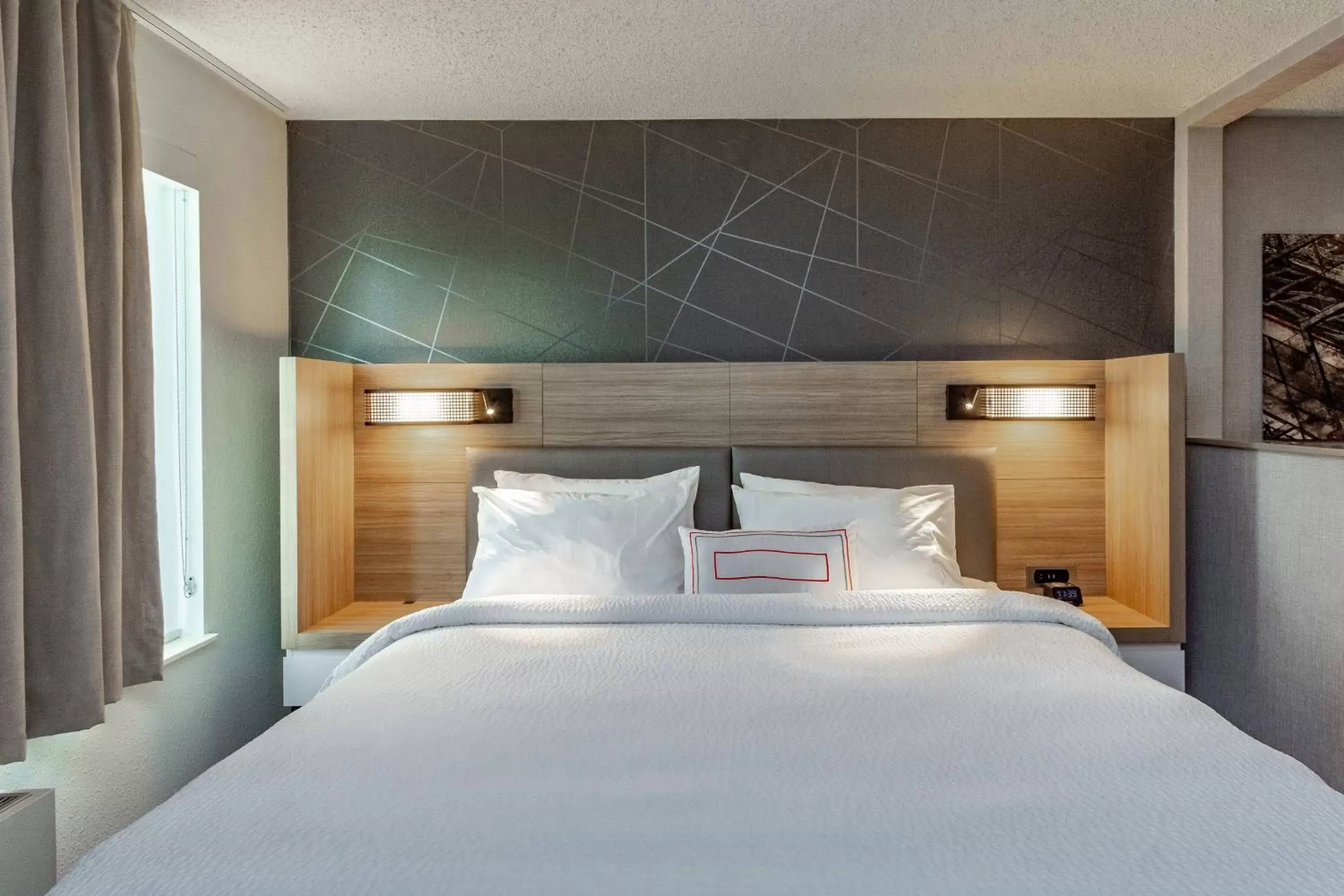 King Suite with Sofa Bed and Adapted Tub - Mobility and Hearing Accessible in SpringHill Suites Anchorage Midtown King Suite with Sofa Bed and Adapted Tub - Mobility and Hearing Accessible in SpringHill Suites Anchorage Midtown