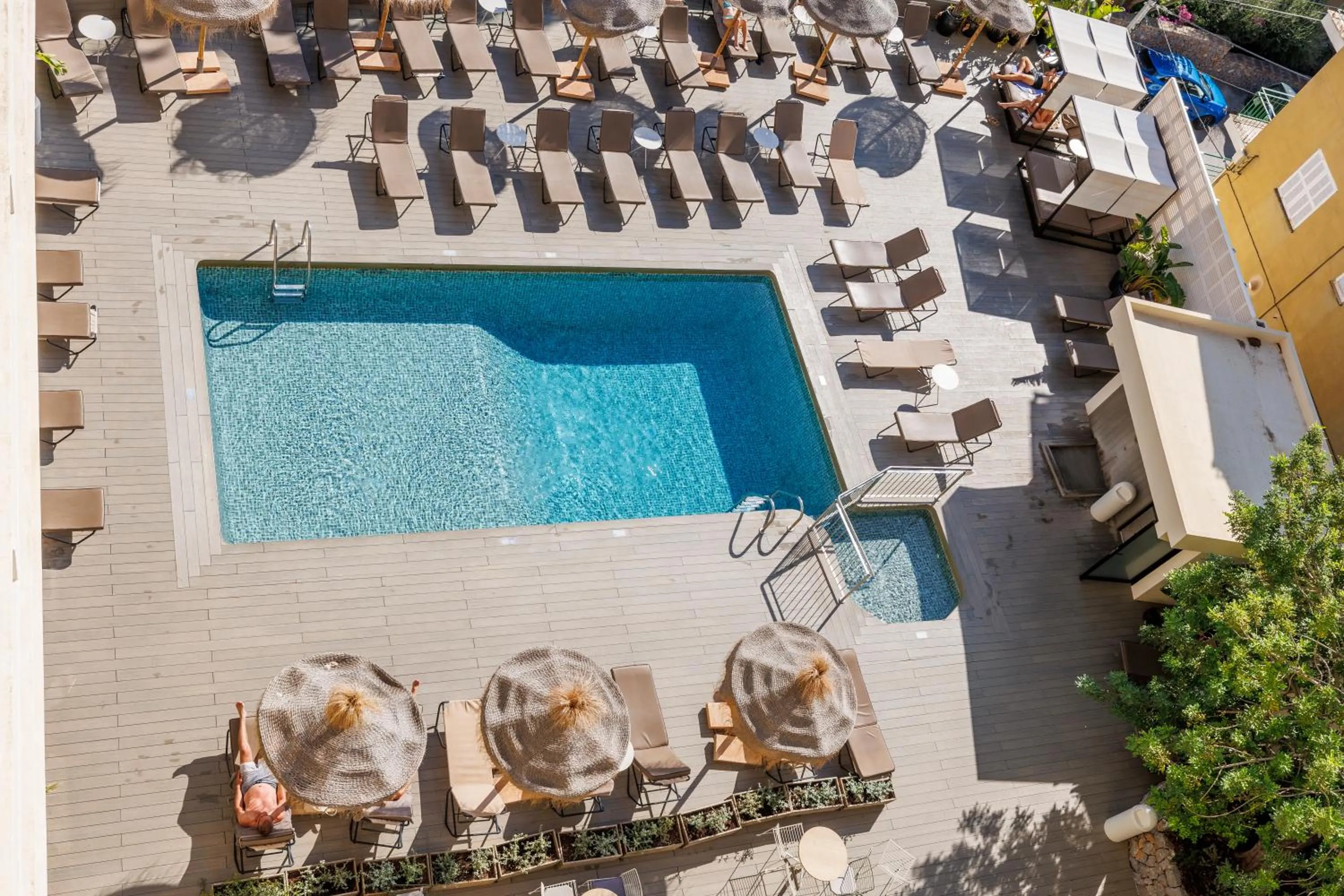 Swimming pool in Hotel Eden Nord Soller