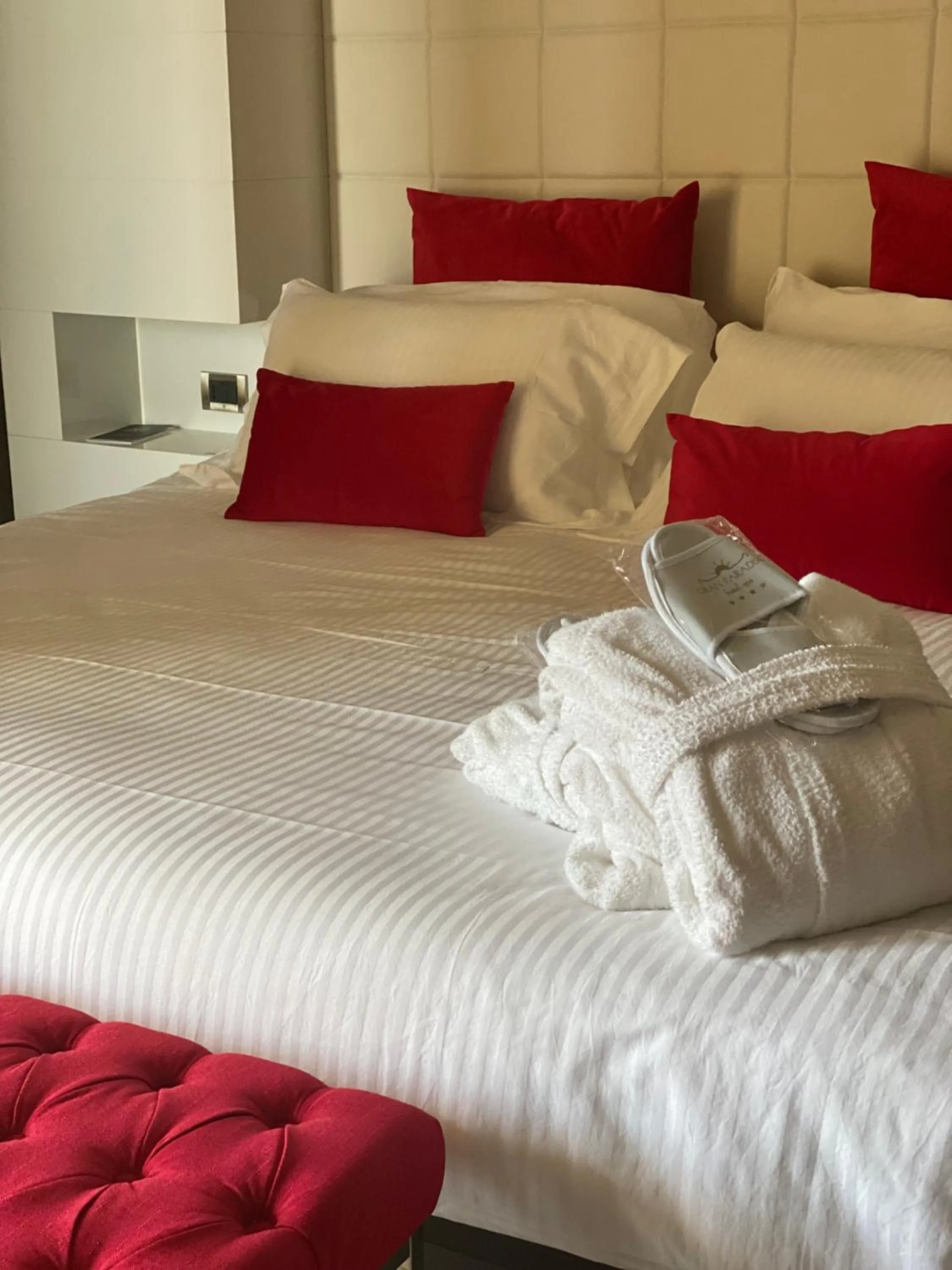 Bedroom, Bed in Gran Paradiso Hotel Spa