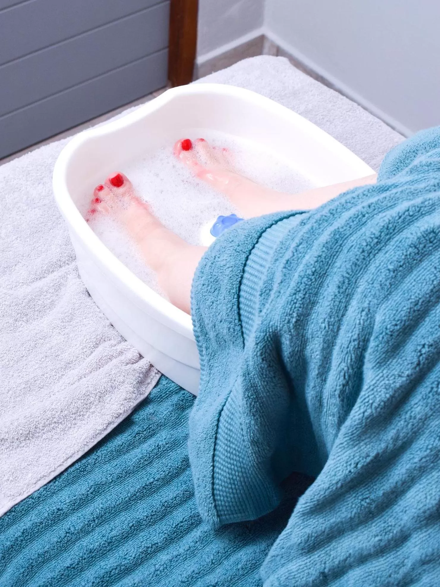 Hot Tub, Bed in The Point Hotel & Spa