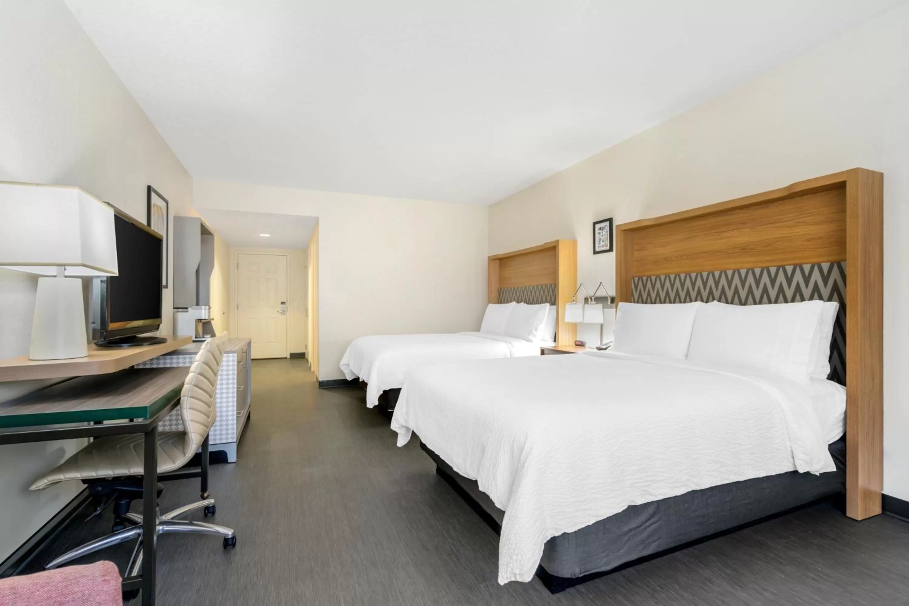 Bed in Holiday Inn Orlando International Dr-ICON by IHG