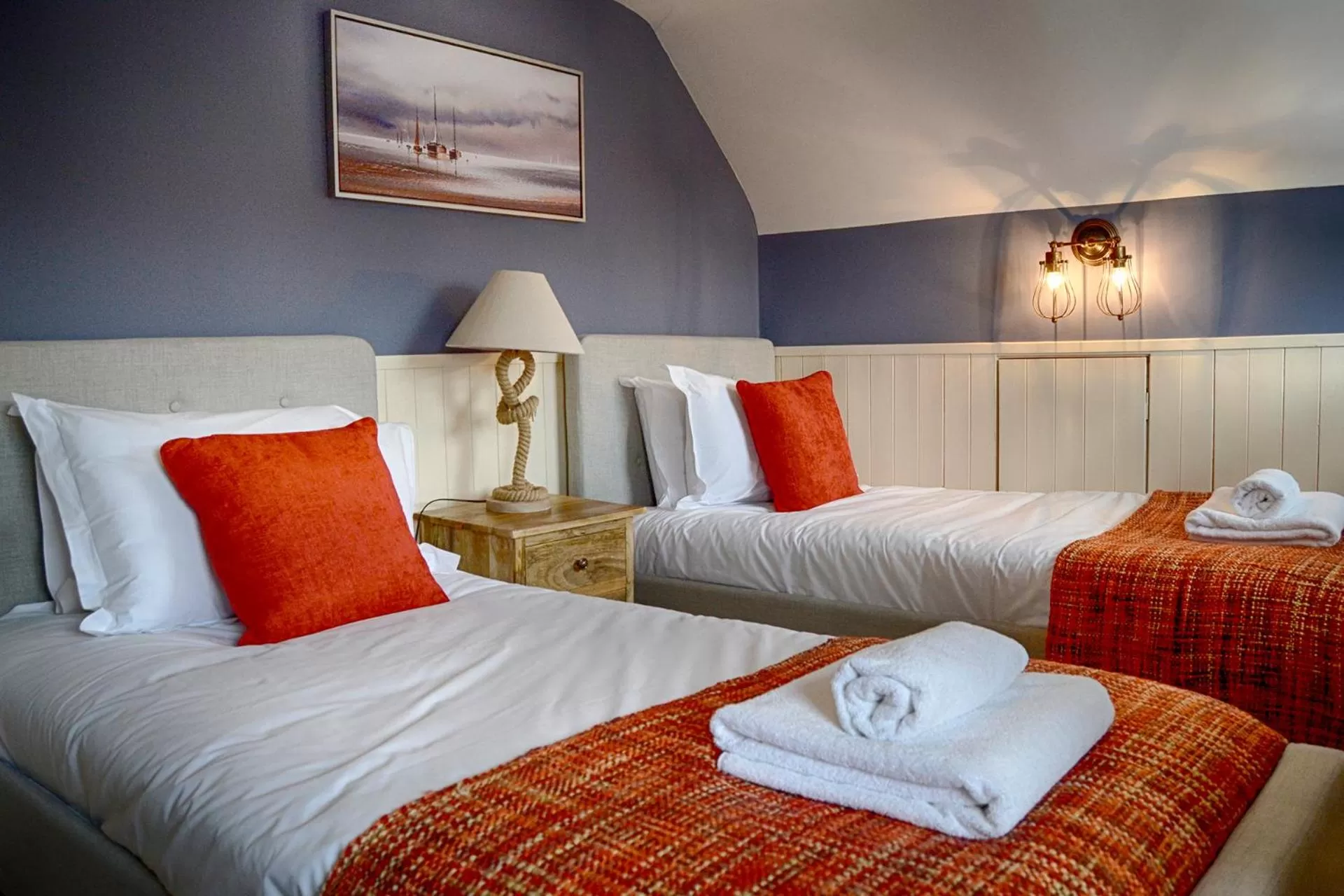 Bedroom, Bed in The Lansdowne Cottage - Exclusive Welcome Hamper