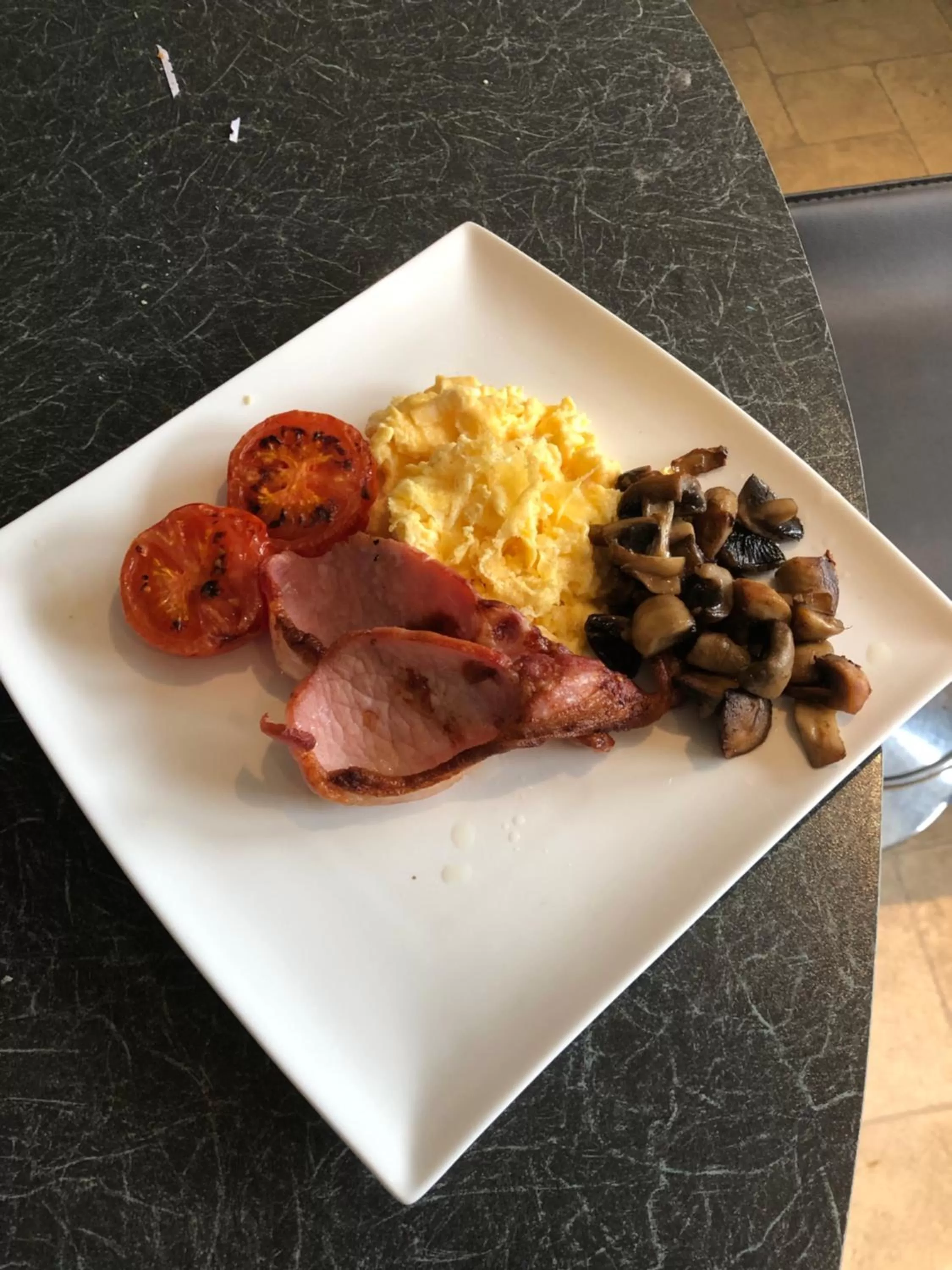 English/Irish breakfast in Strathallan B&B