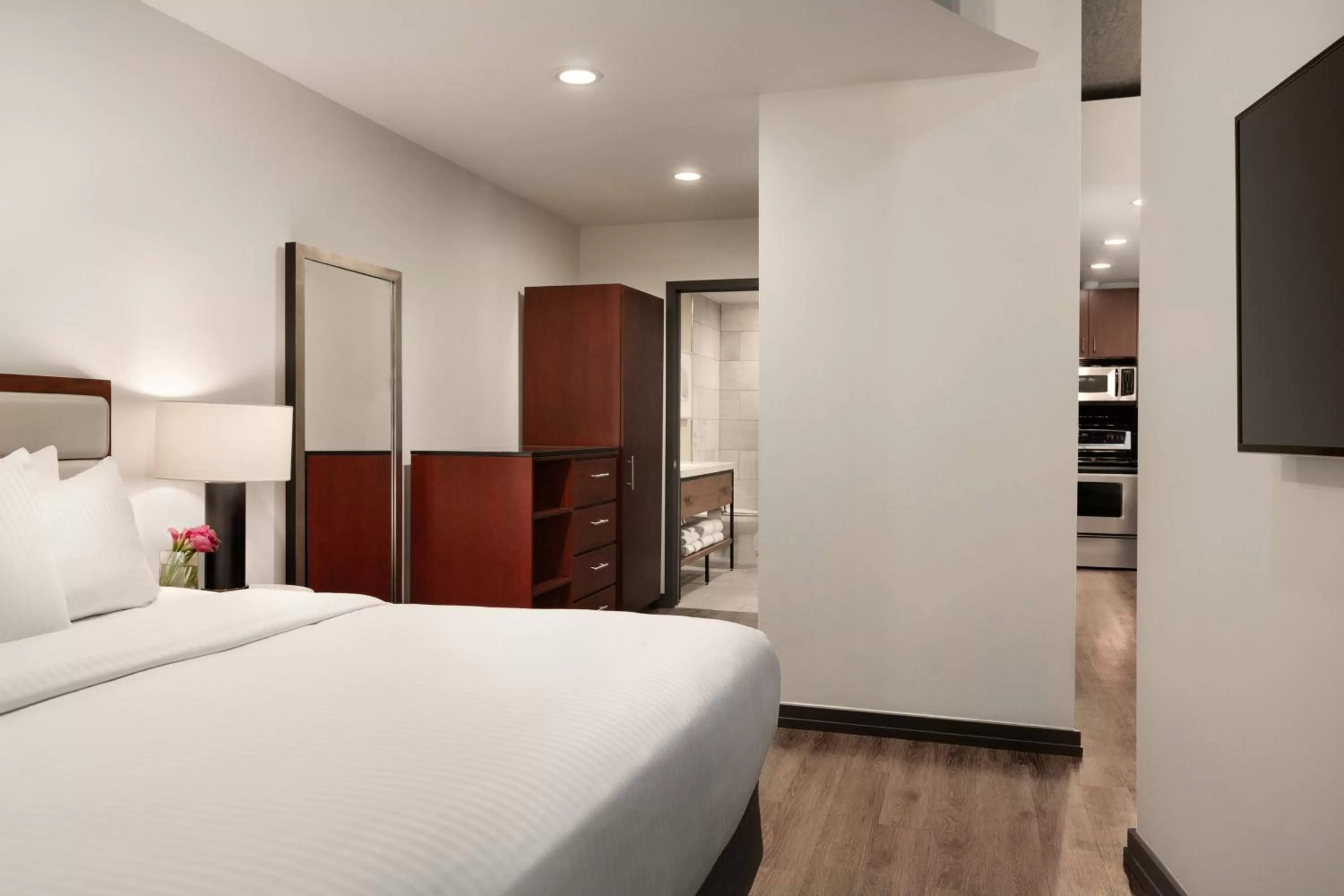 Bedroom, Bed in Twelve Midtown, Autograph Collection