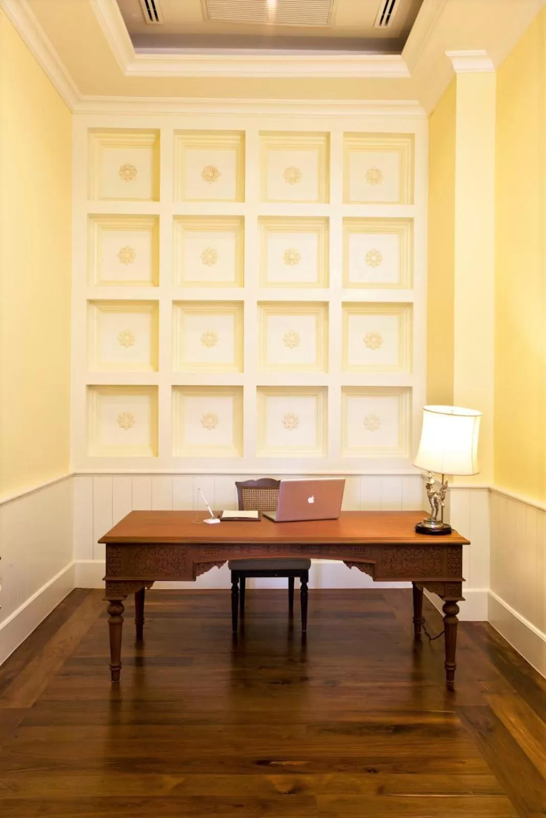 Seating area in Dheva Mantra Resort