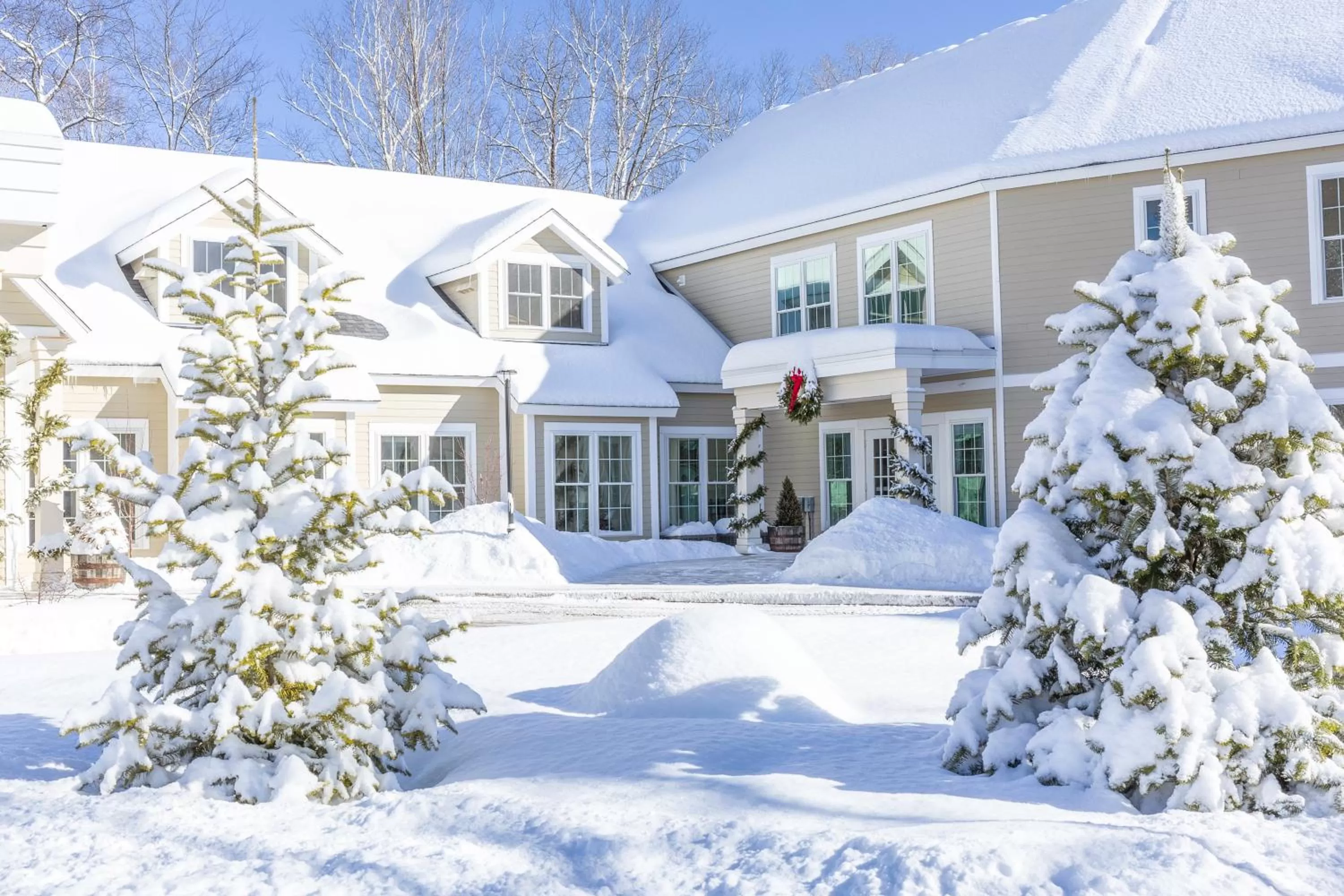 Facade/entrance, Winter in 506 On the River Inn Woodstock