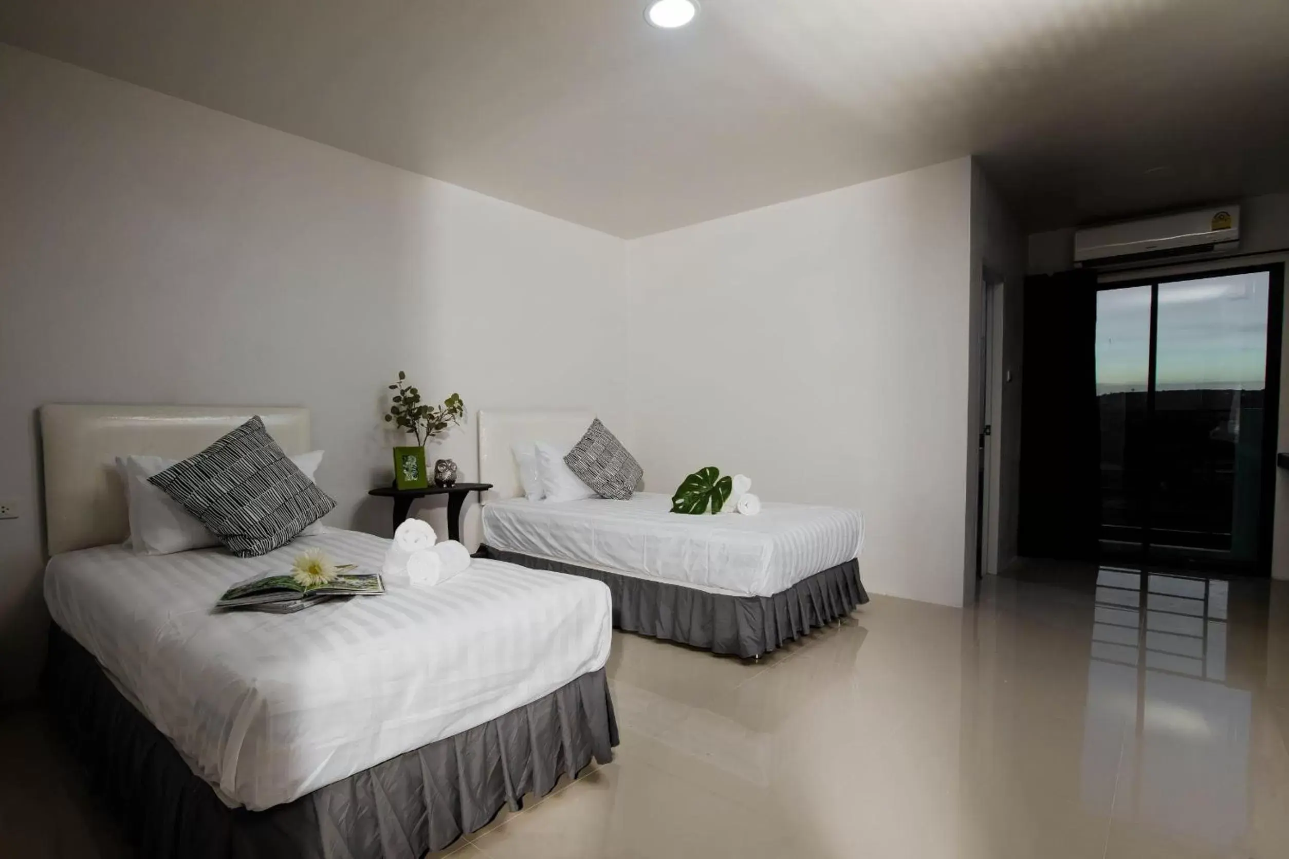 Standard Twin Room in Momda Resort @Ranong Standard Twin Room in Momda Resort @Ranong