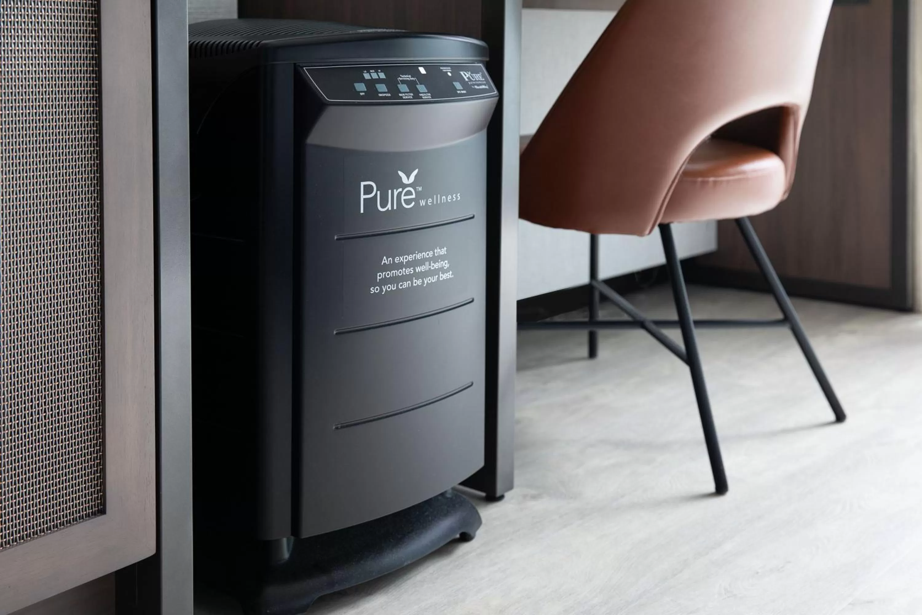 Photo of the whole room in Seattle Marriott Waterfront