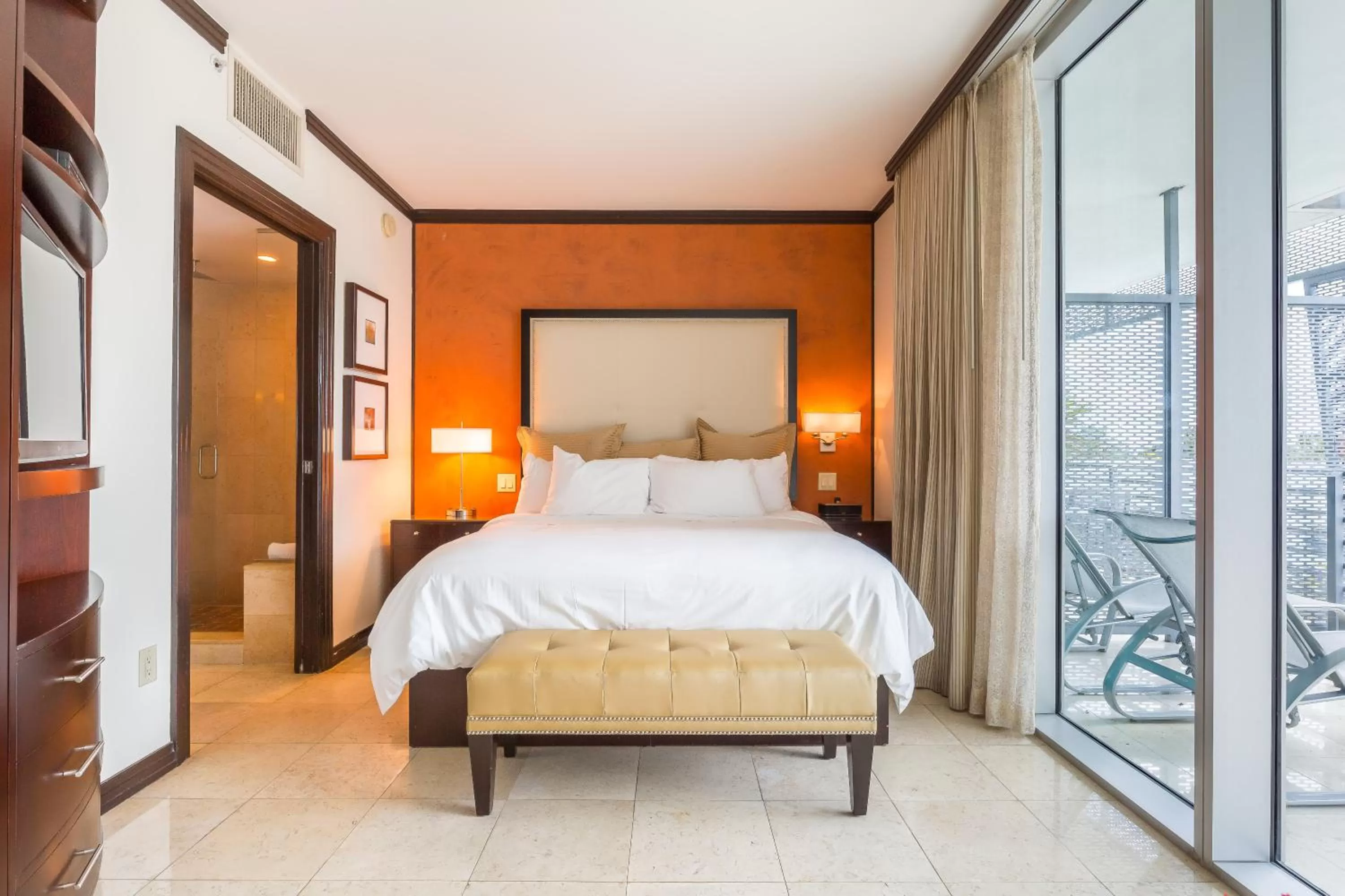 Ocean Drive Corner Balcony  in SBV Luxury Ocean Hotel Suites