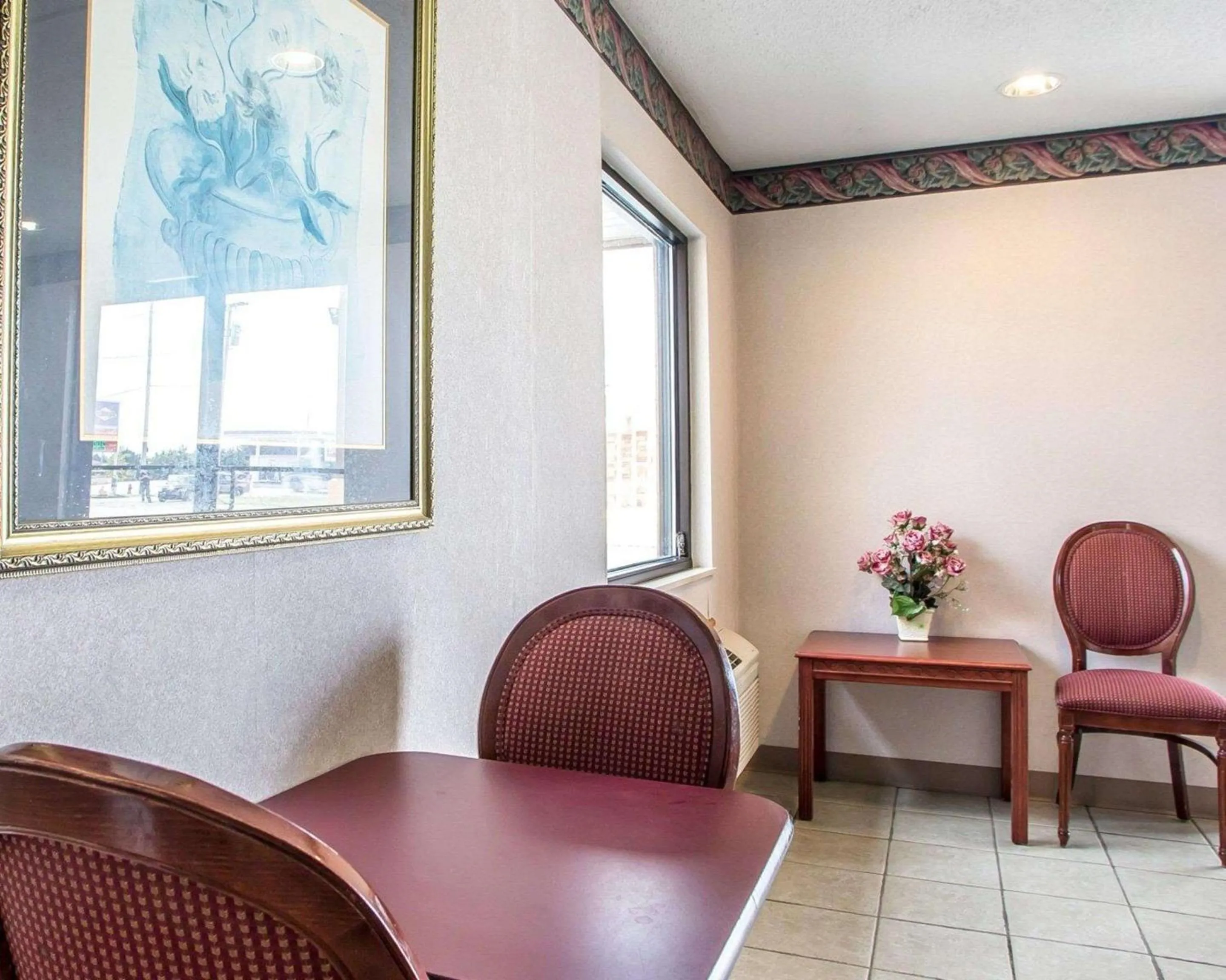 Restaurant/places to eat in Rodeway Inn Montpelier