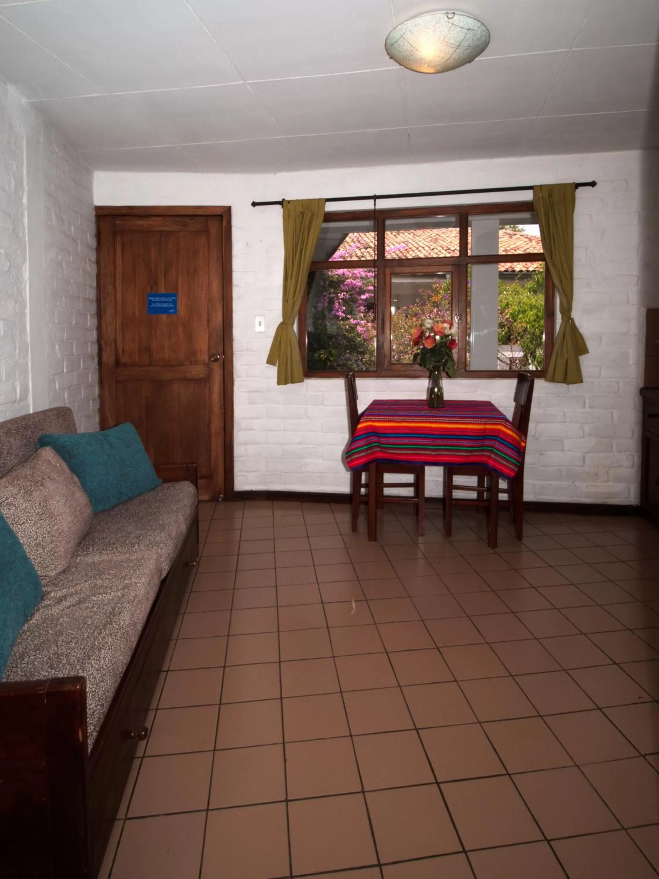 Living room in Apartamentos Otorongo Cuenca Ecuador