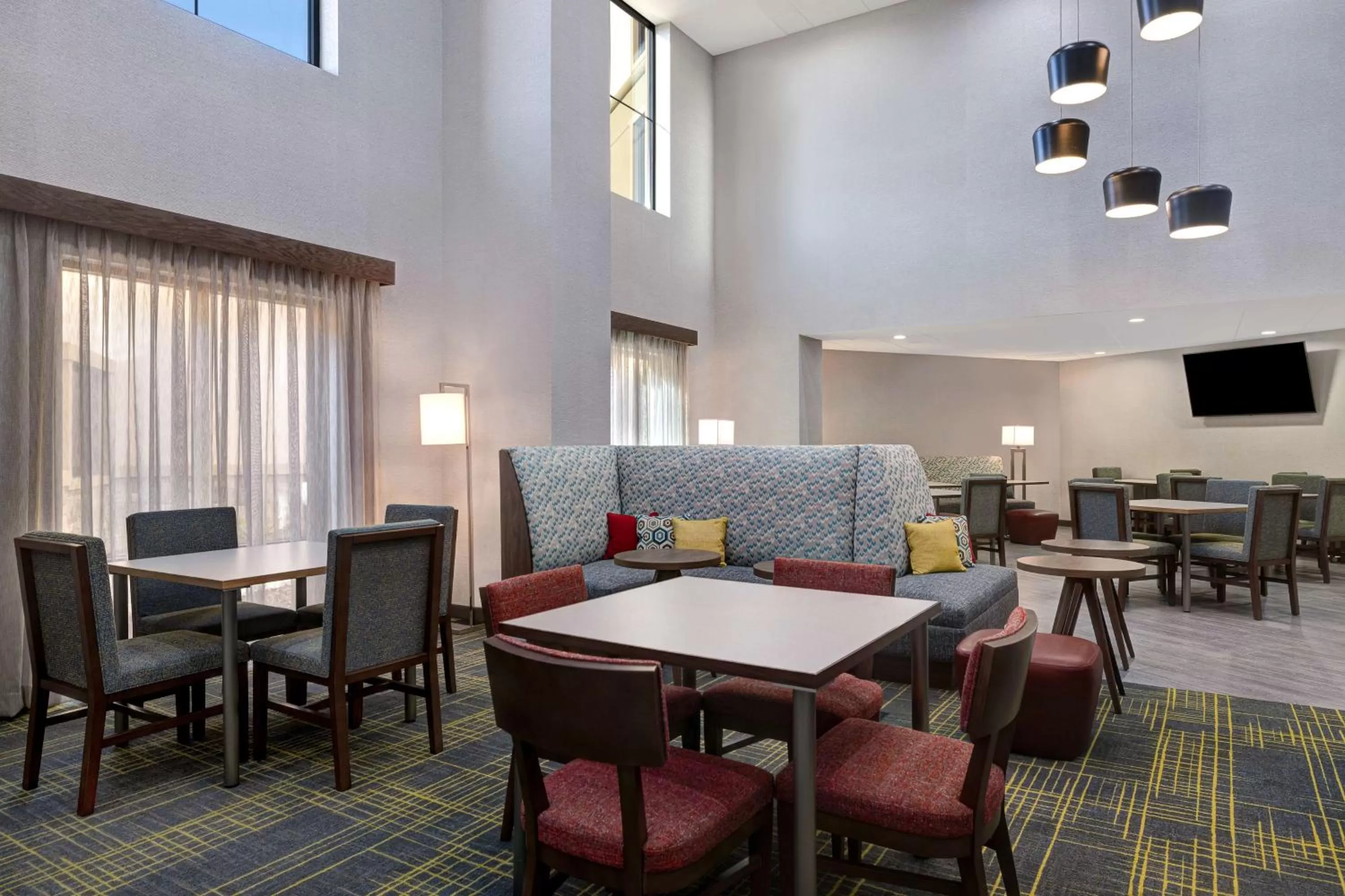 Lobby or reception in Hampton Inn & Suites Marina