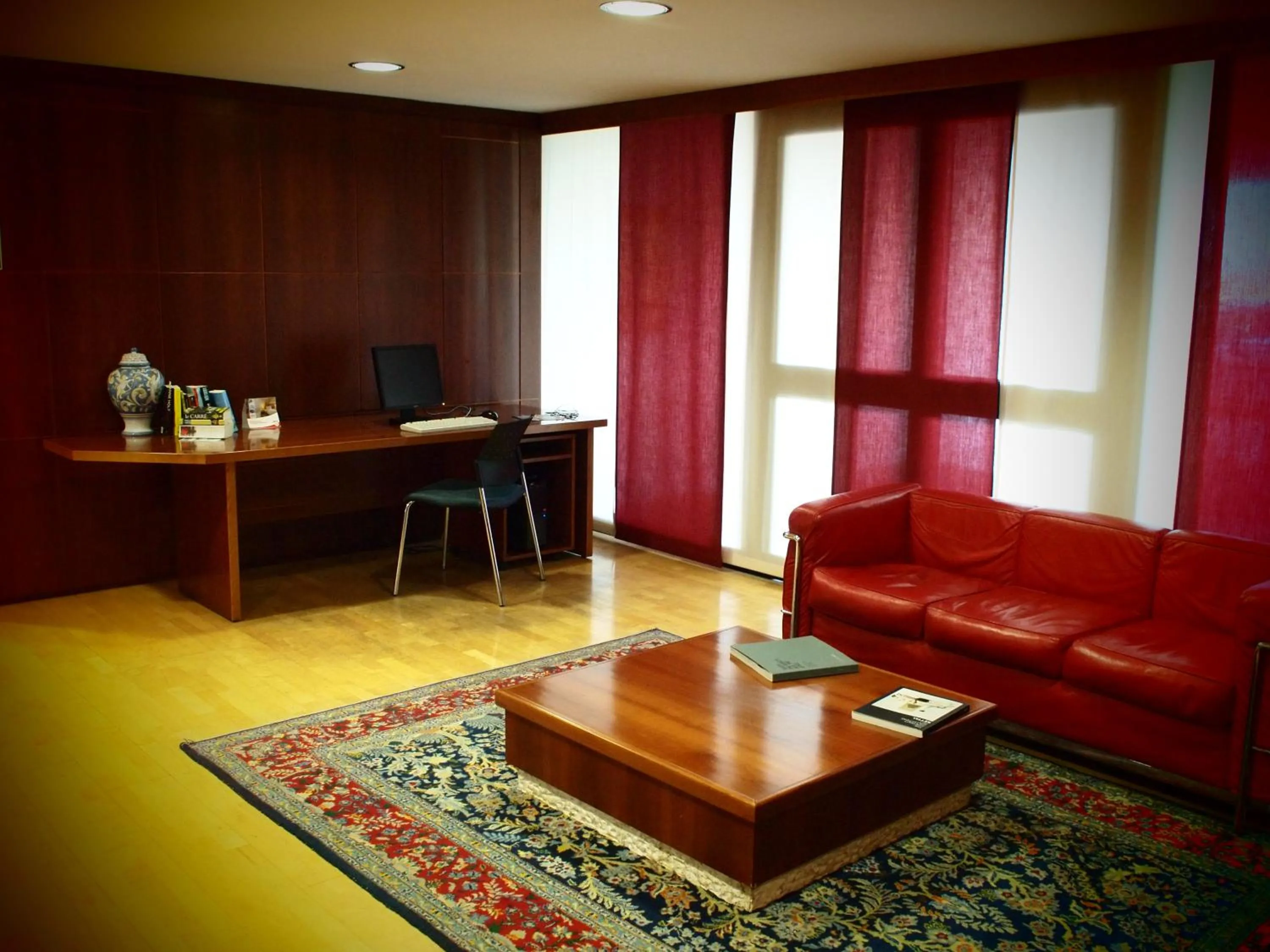 Seating area in Hotel Perusia