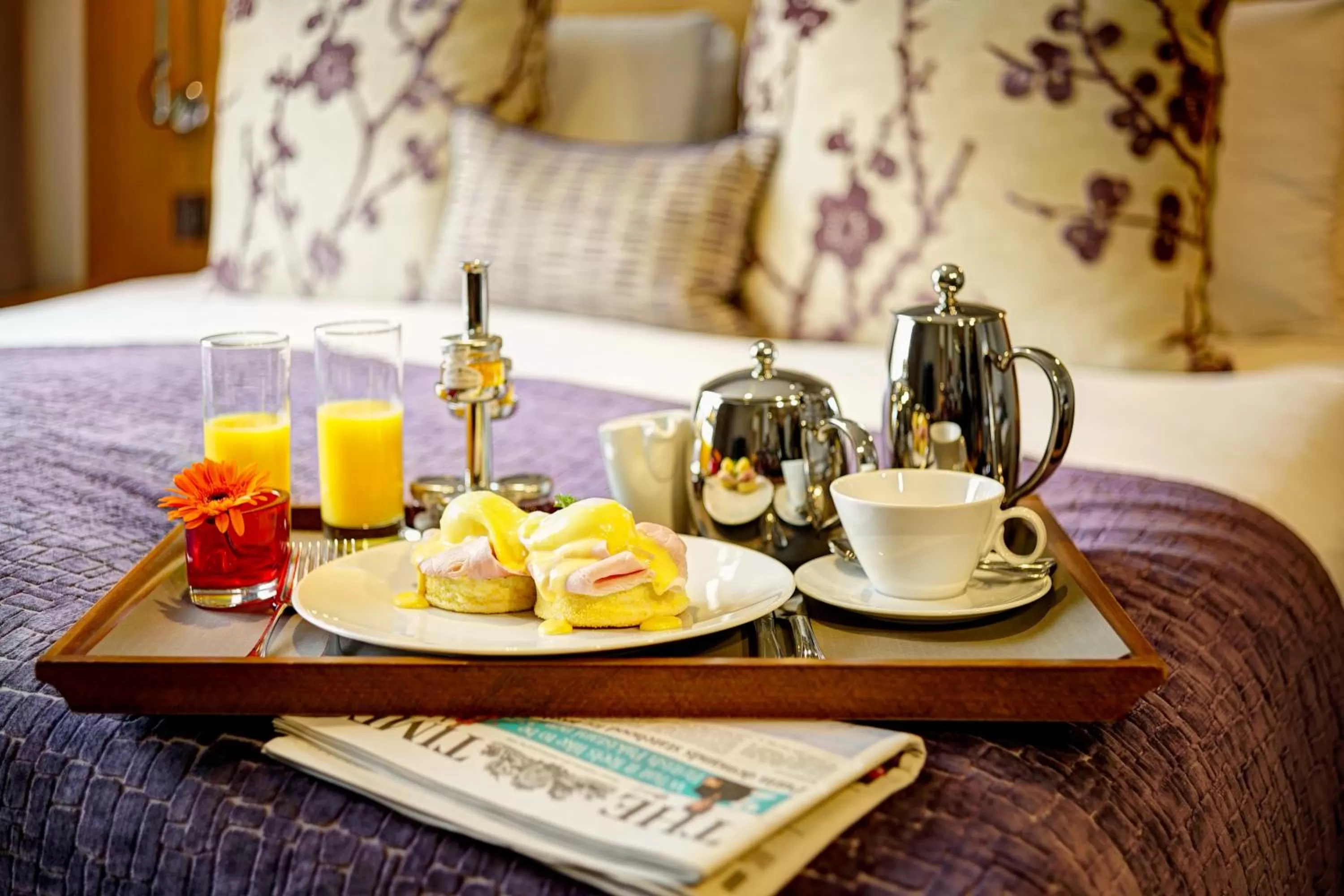 Bed in Apex City Of London Hotel