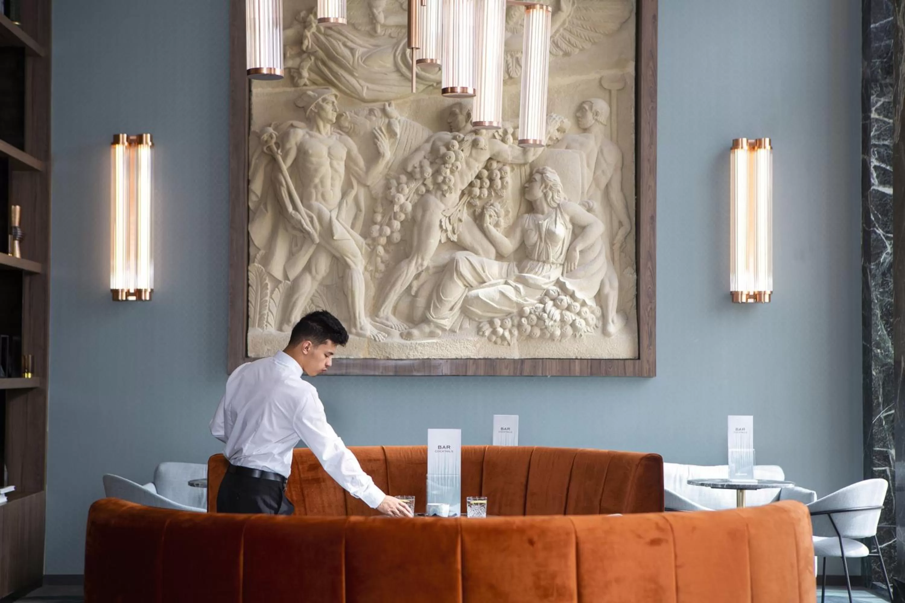 Lounge or bar in Riu Plaza España