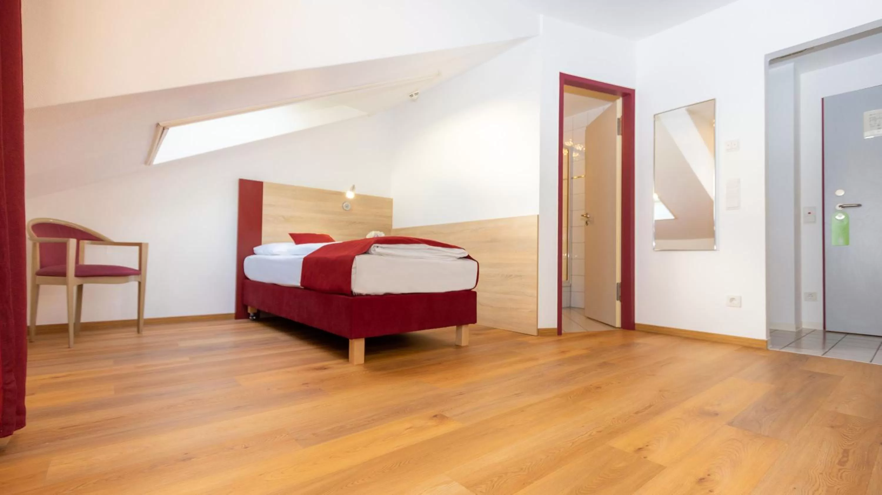 Photo of the whole room, Bed in LeoMar Hotel