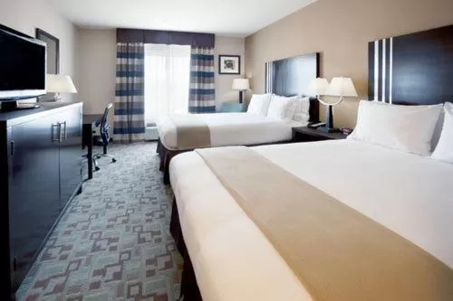 Bed in Holiday Inn Express Hotel & Suites Houston NW Beltway 8-West Road by IHG