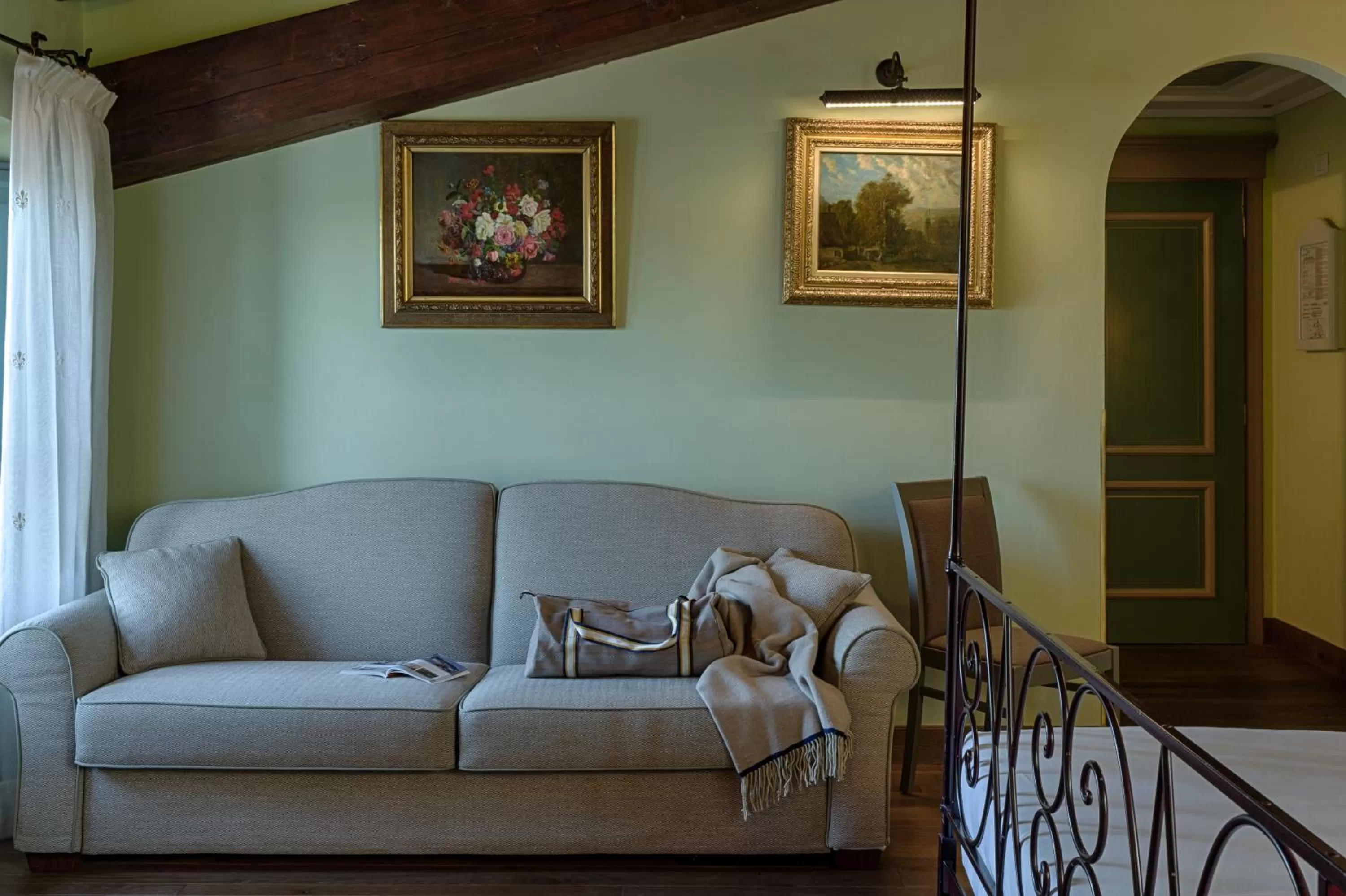 Bedroom in Hotel Mulino di Firenze - WorldHotels Crafted