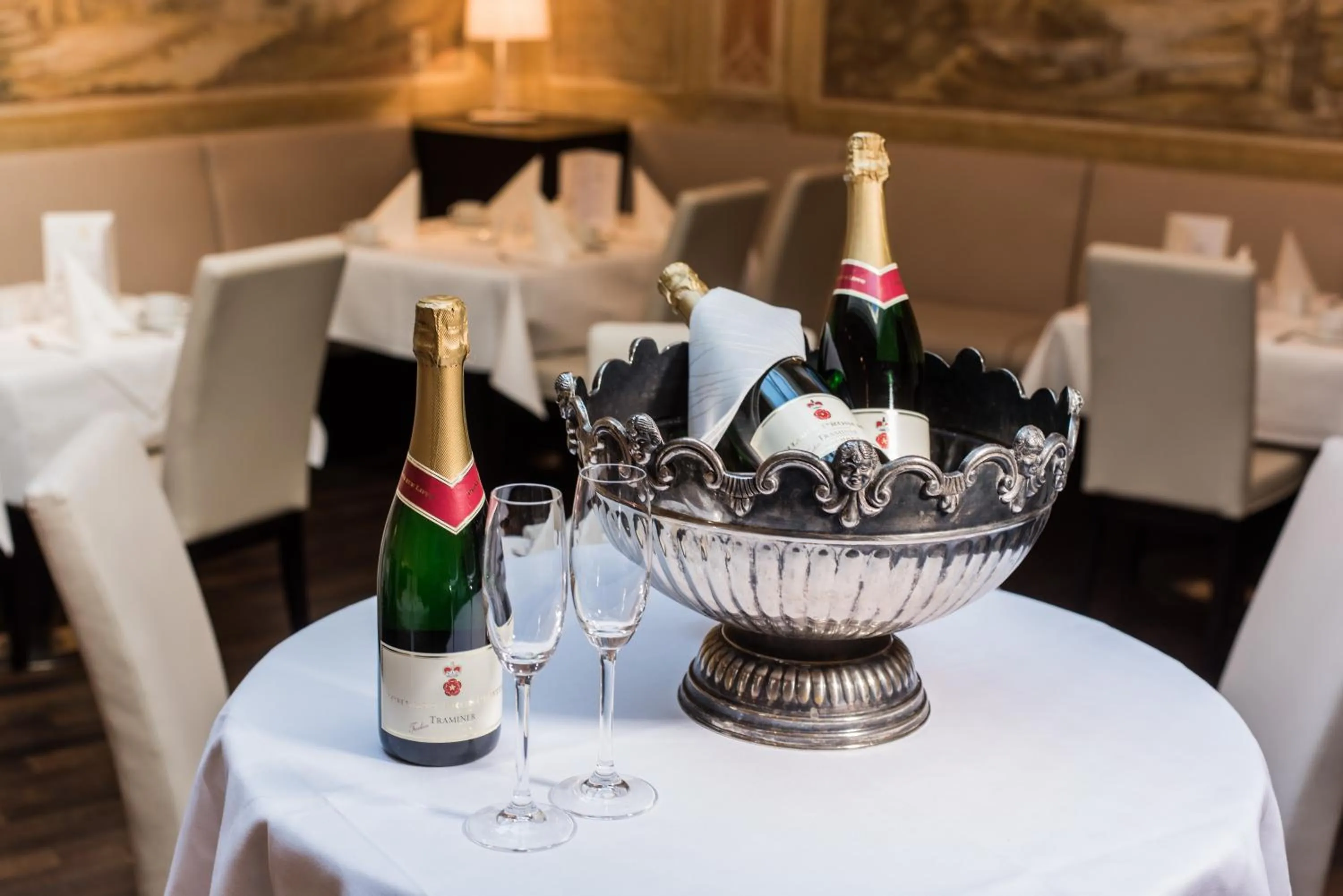 Alcoholic drinks in Hotel Goldener Löwe