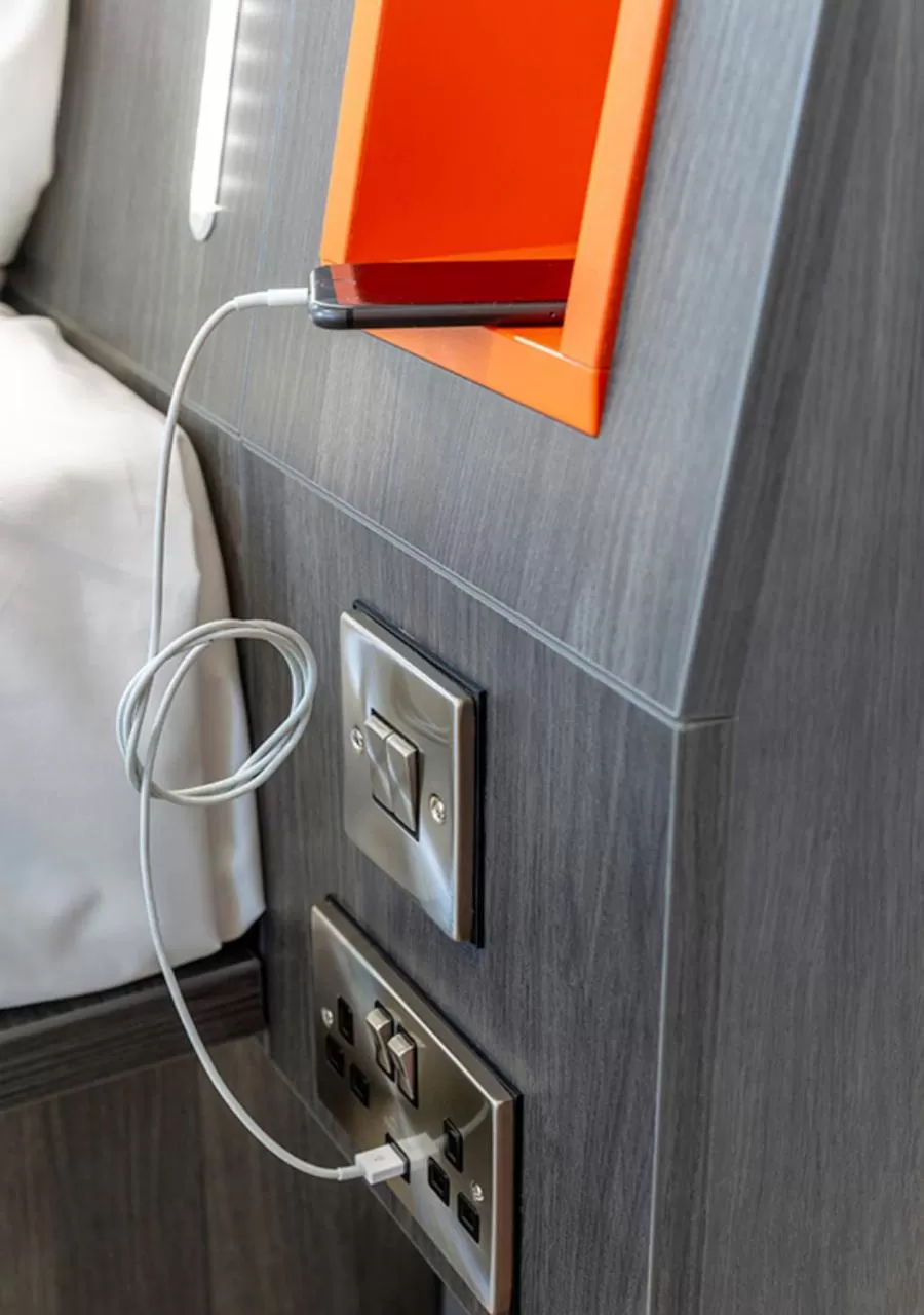 TV and multimedia in easyHotel Ipswich