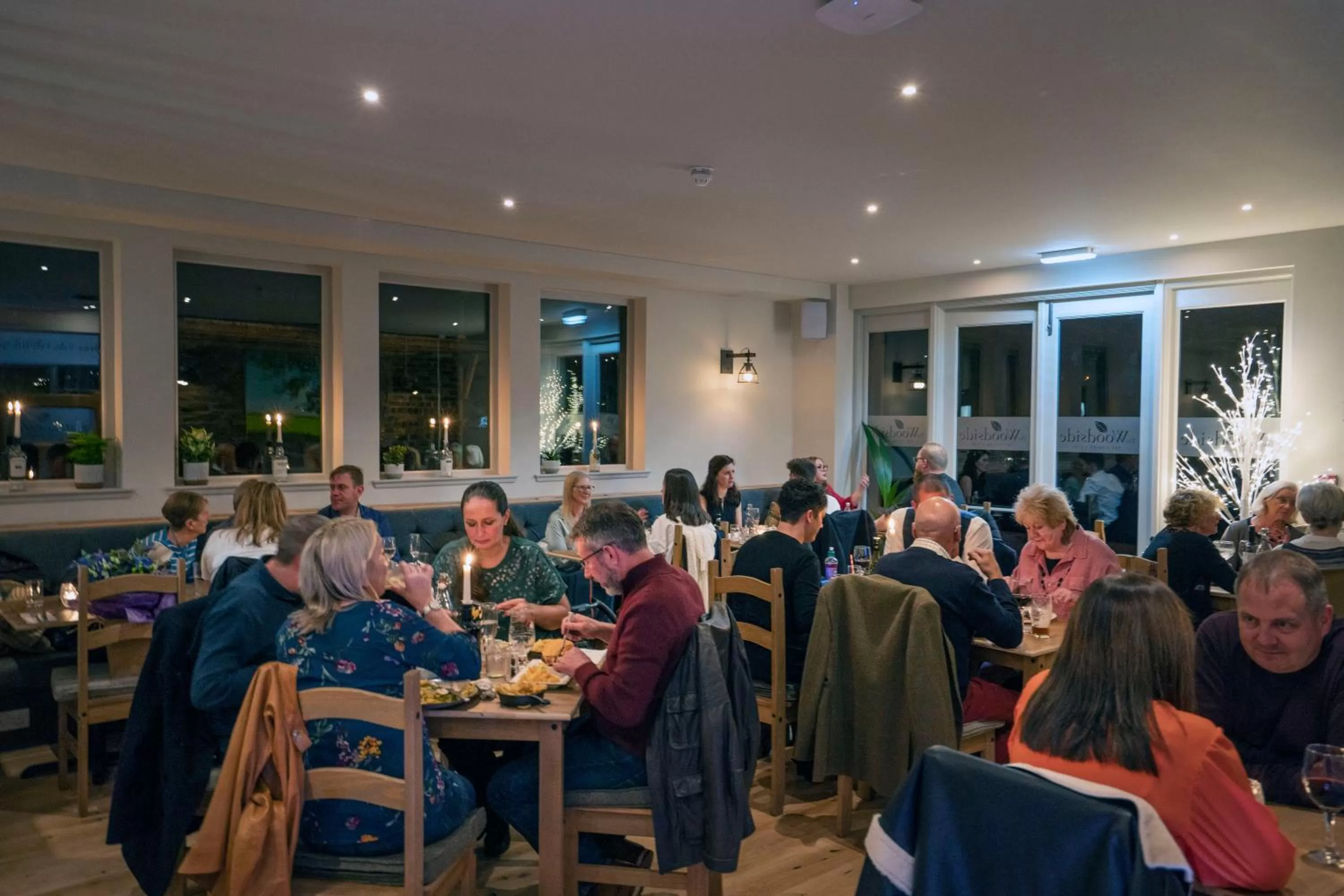 Restaurant/places to eat in The Woodside