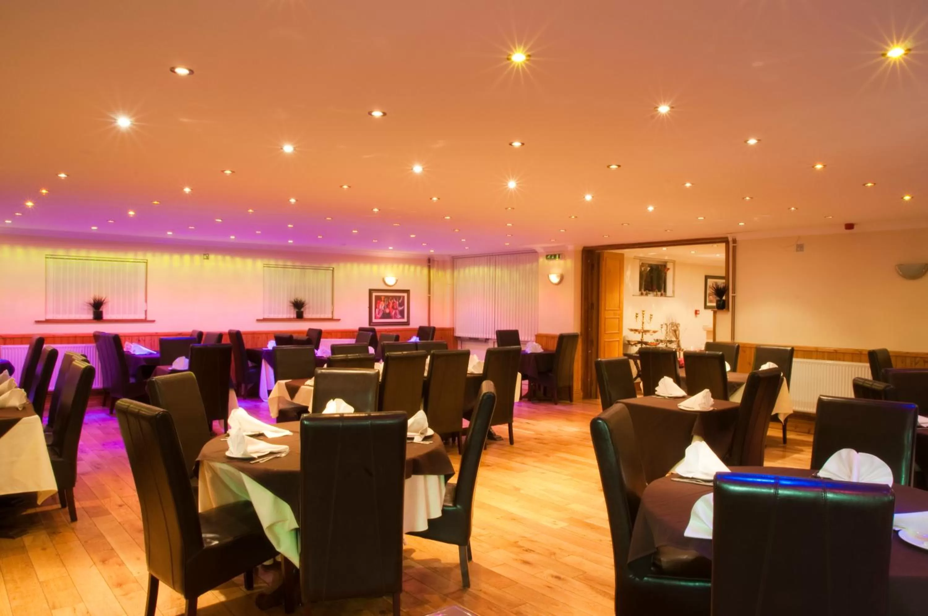 Restaurant/places to eat in Haveli Hotel