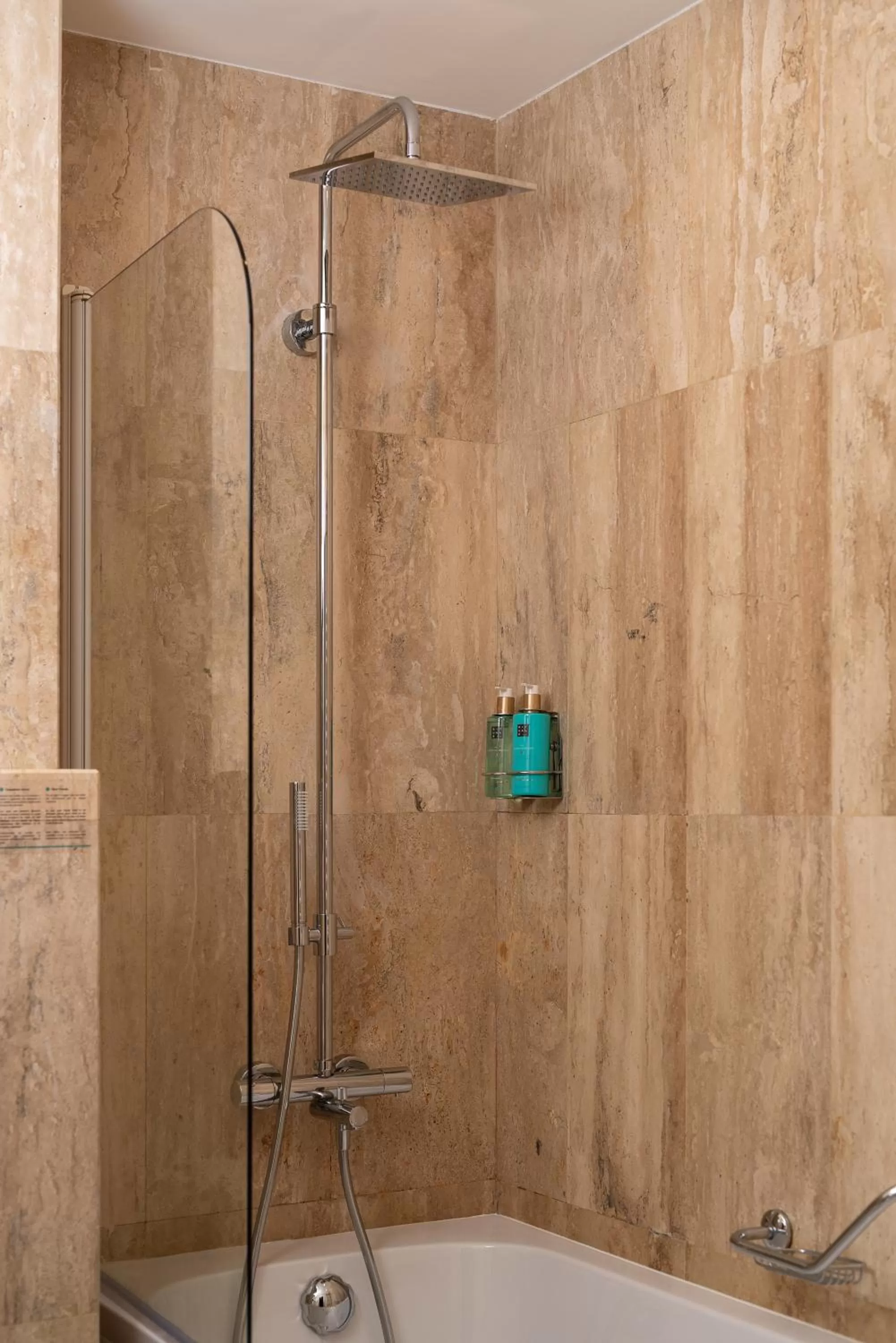 Shower in Hotel VEGA Sofia