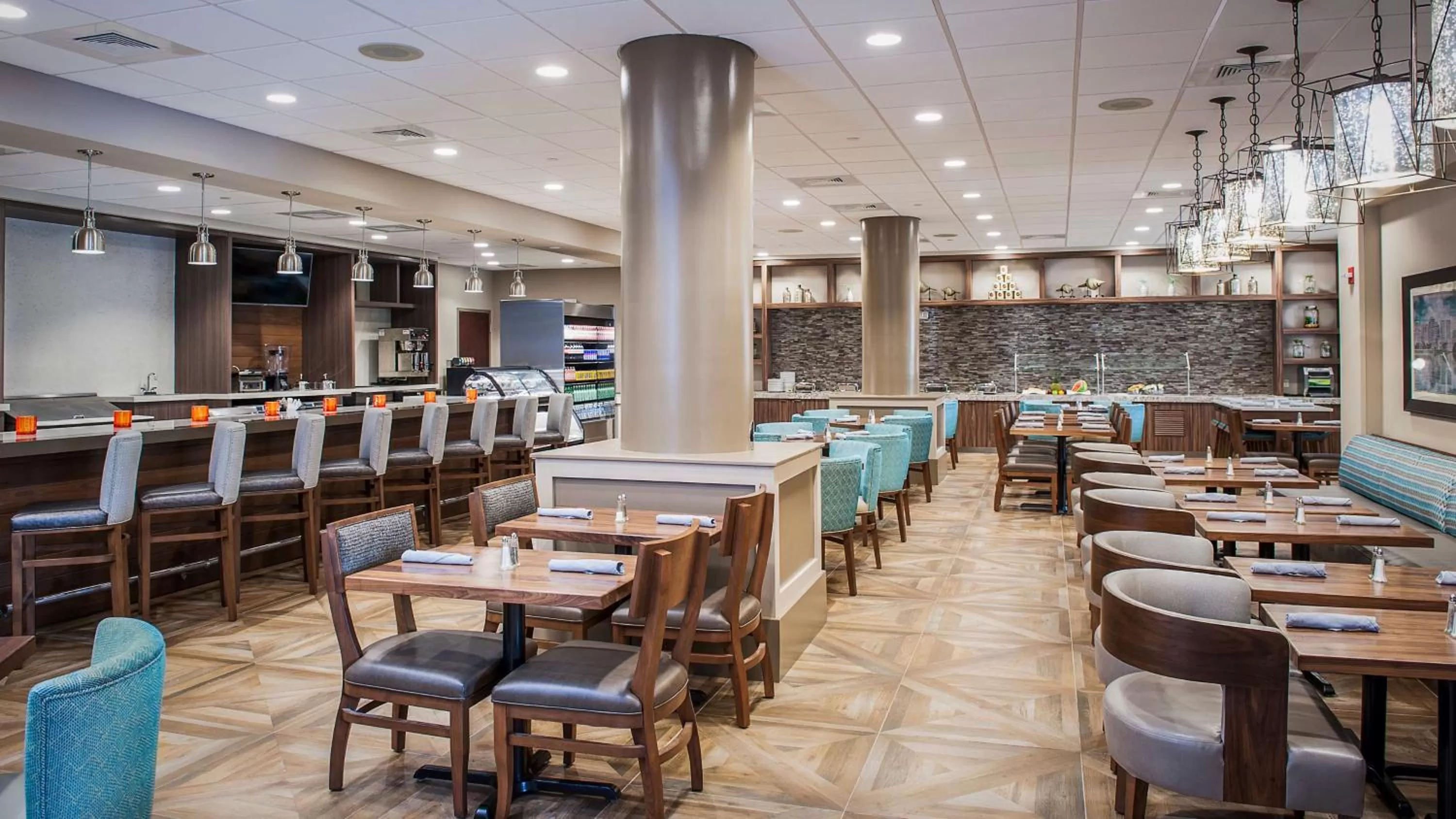 Restaurant/places to eat in DoubleTree by Hilton Hotel West Palm Beach Airport